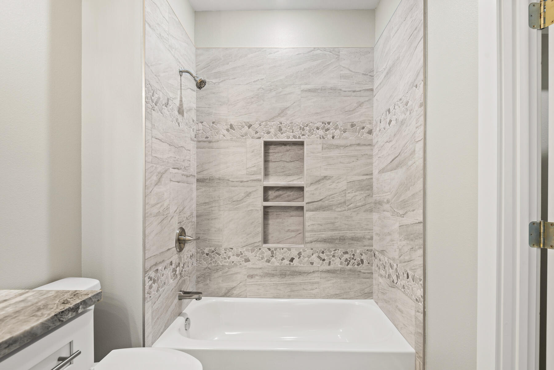 VILLA TASSO TOWN OF - Residential