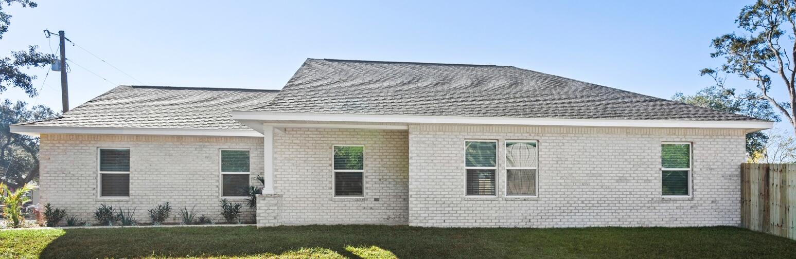 VILLA TASSO TOWN OF - Residential