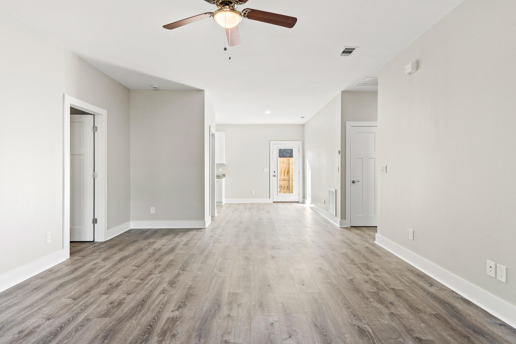 VILLA TASSO TOWN OF - Residential