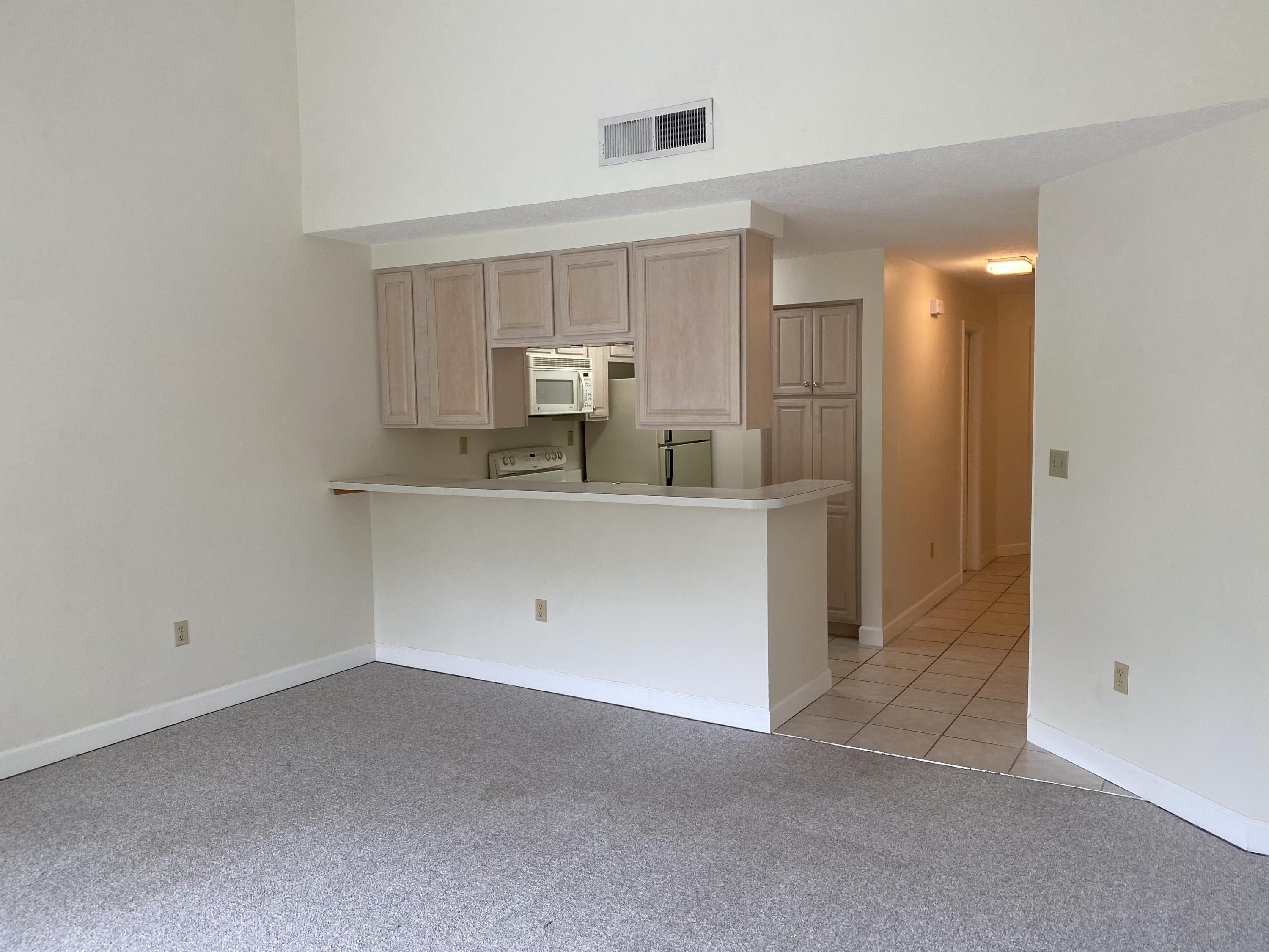 LAKESIDE CONDO AT BLUEWATER BAY - Residential Lease