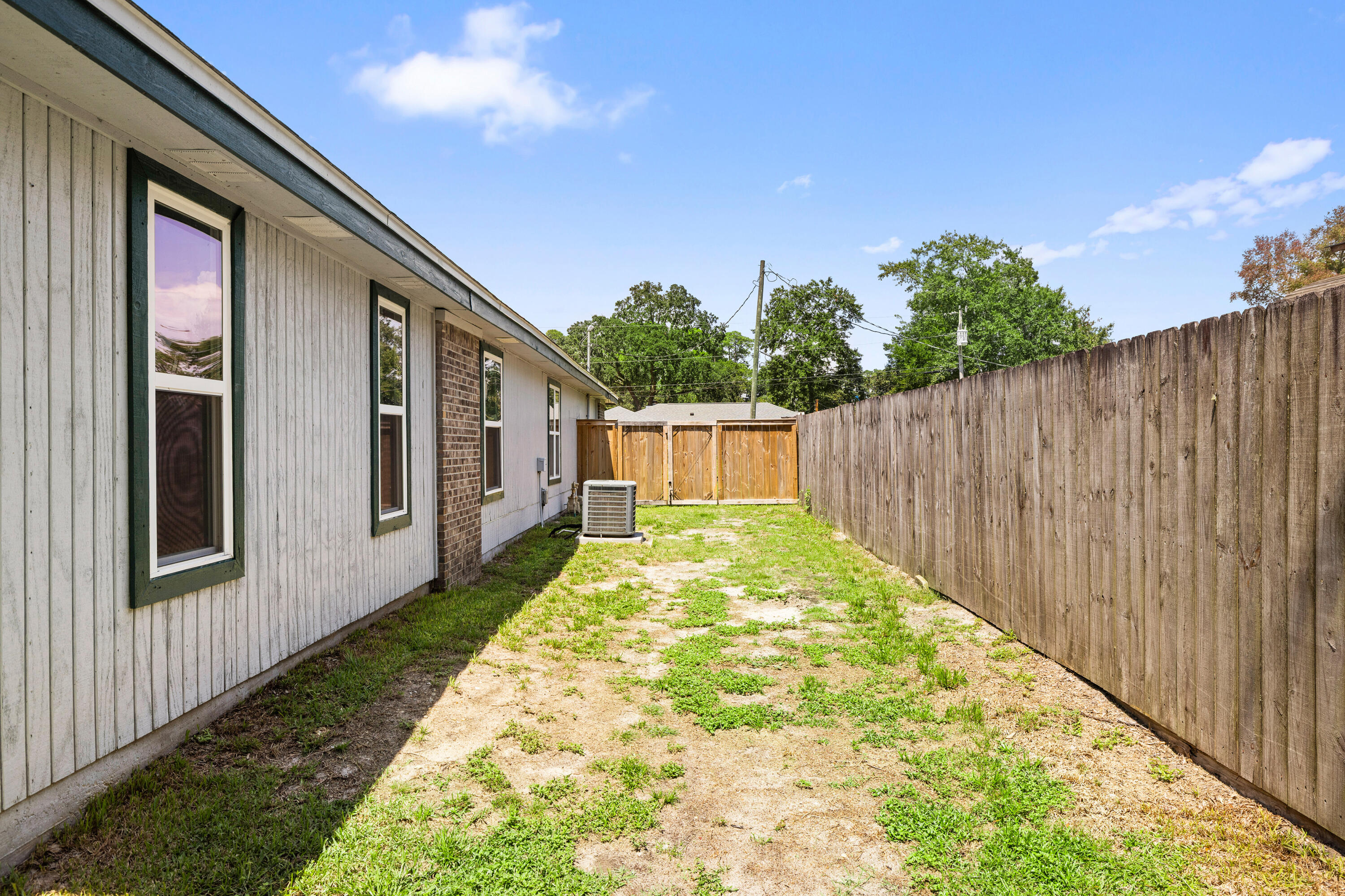 PINEWOOD ESTATES 2 - Residential