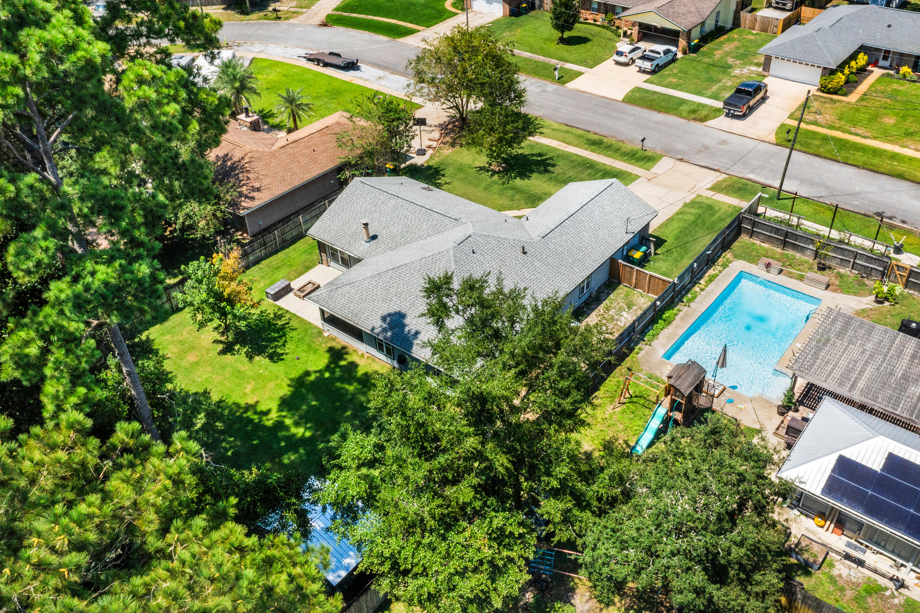 PINEWOOD ESTATES 2 - Residential