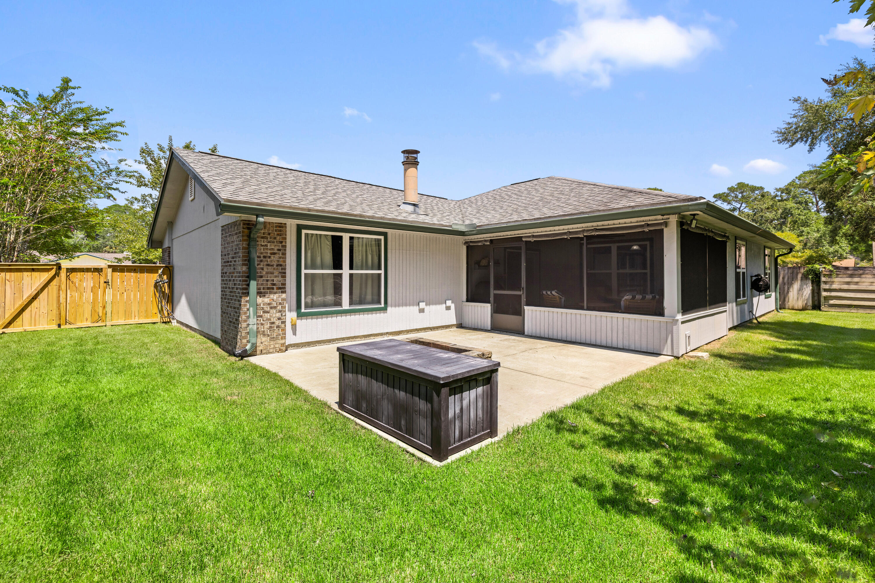 PINEWOOD ESTATES 2 - Residential