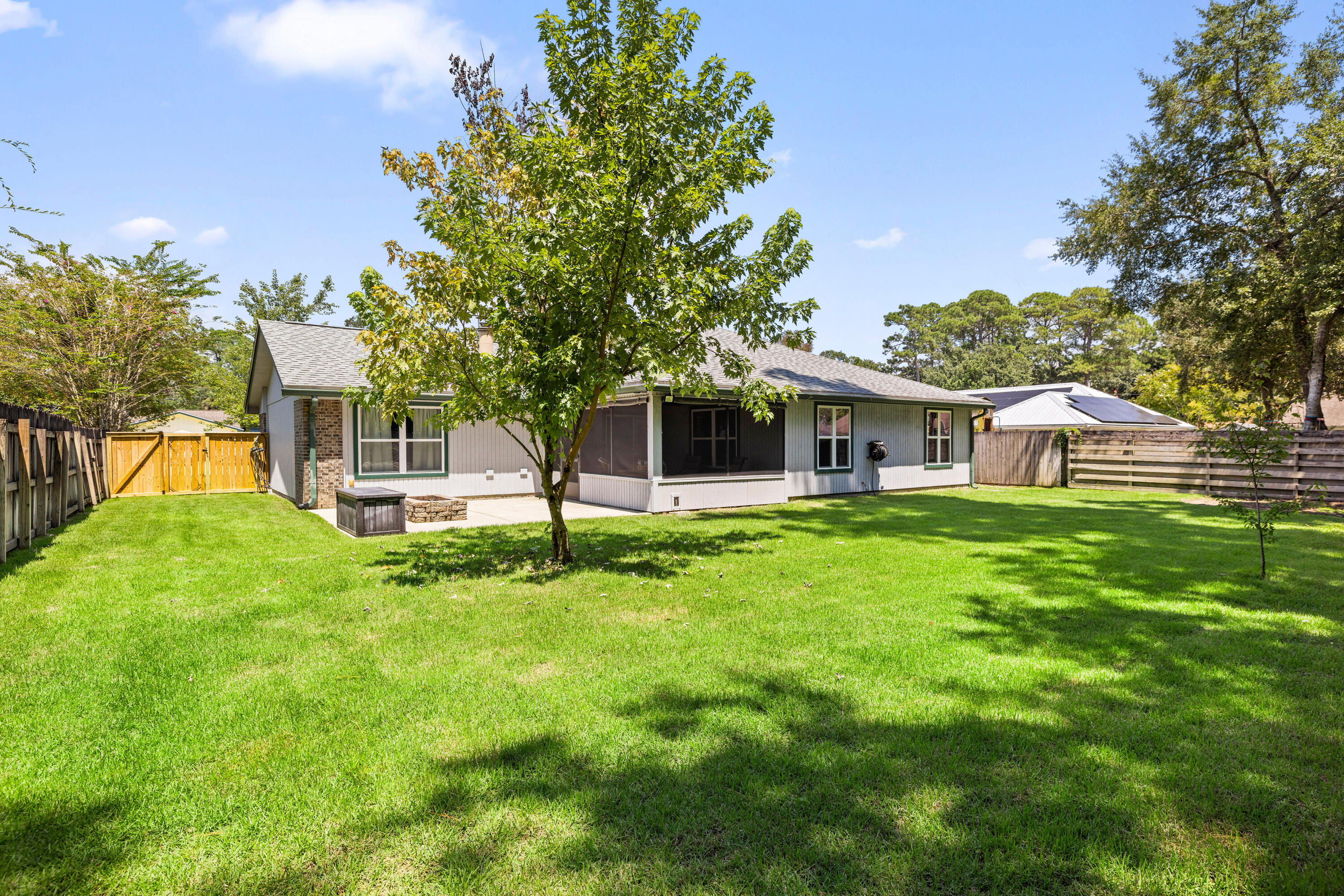 PINEWOOD ESTATES 2 - Residential
