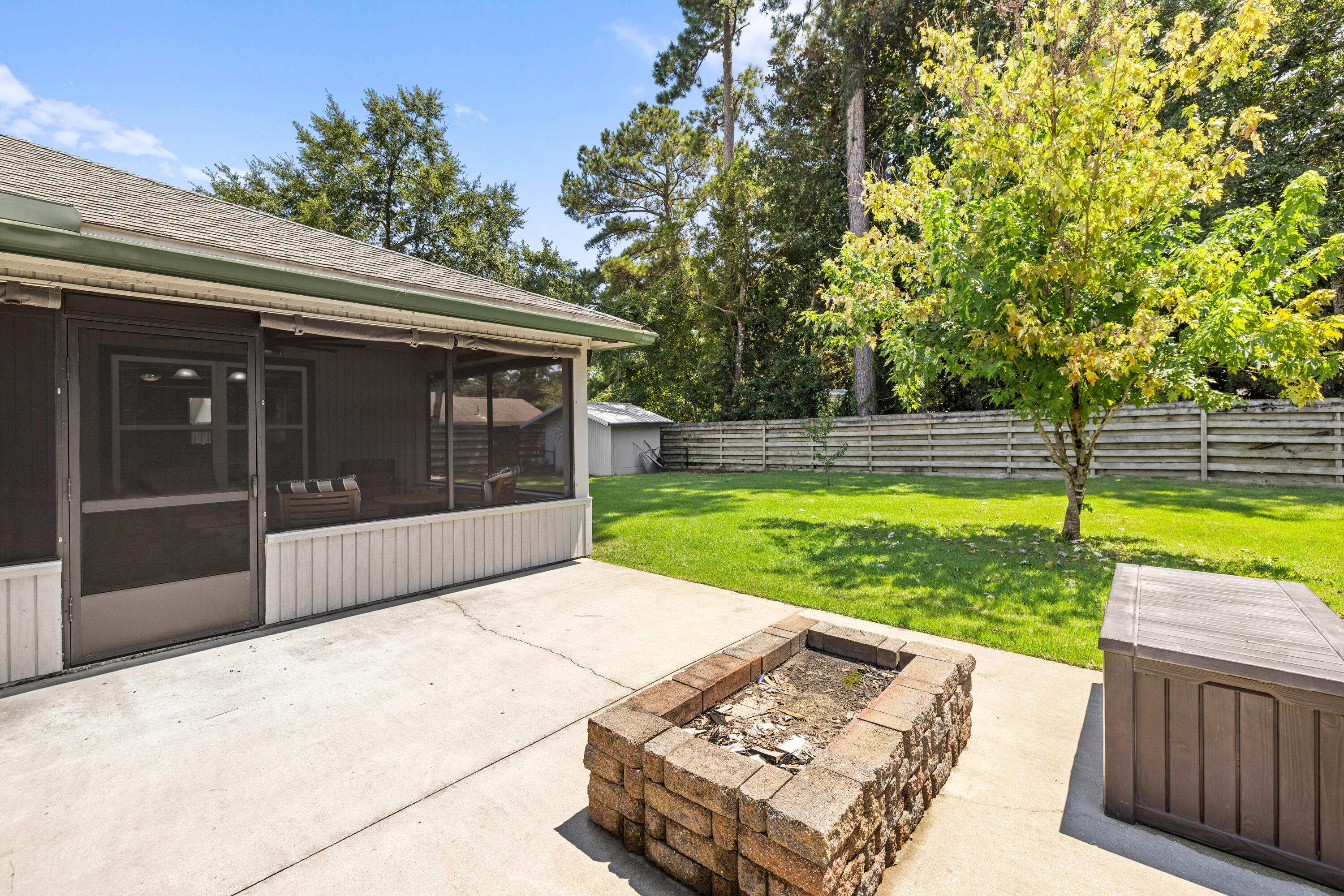 PINEWOOD ESTATES 2 - Residential