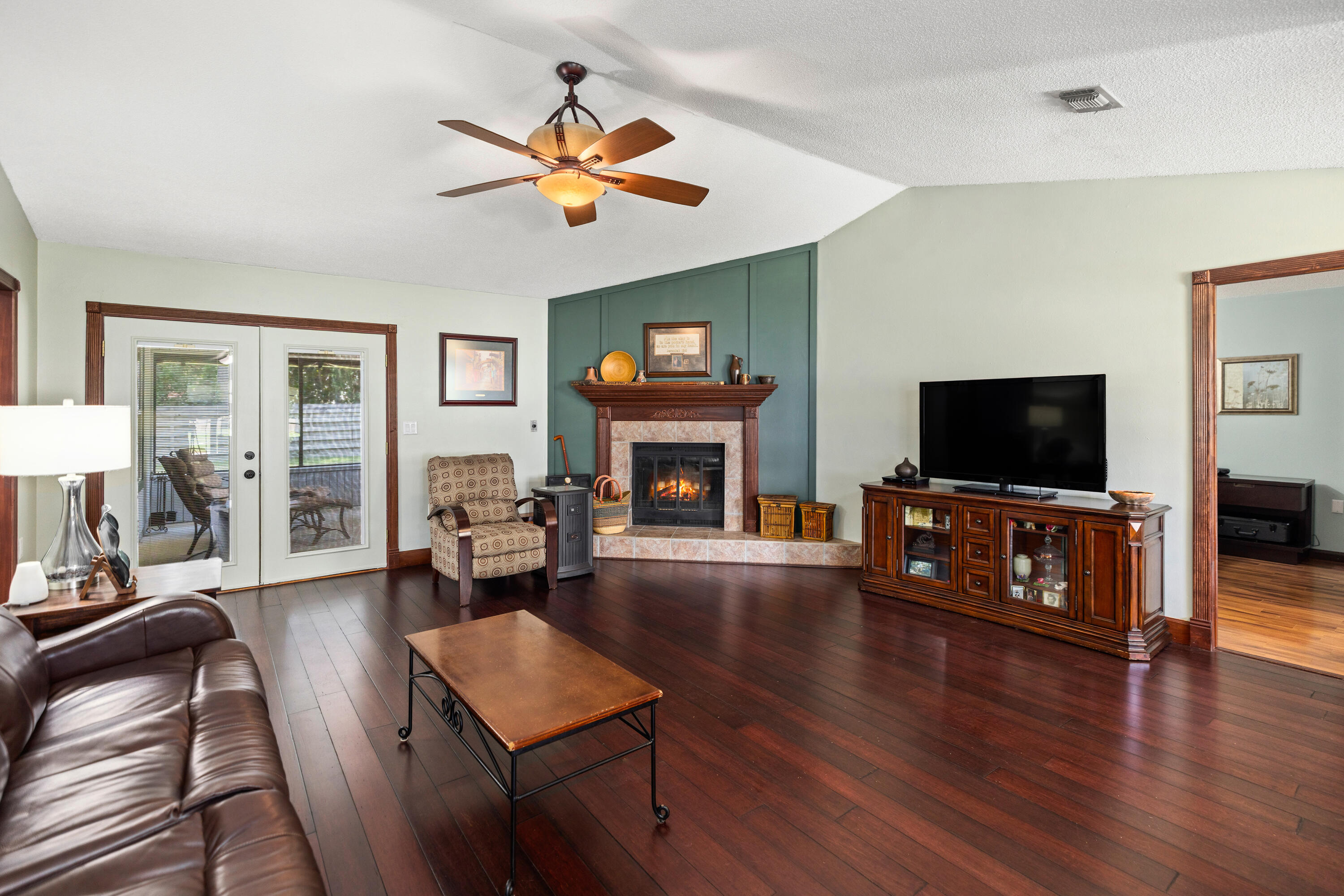 PINEWOOD ESTATES 2 - Residential