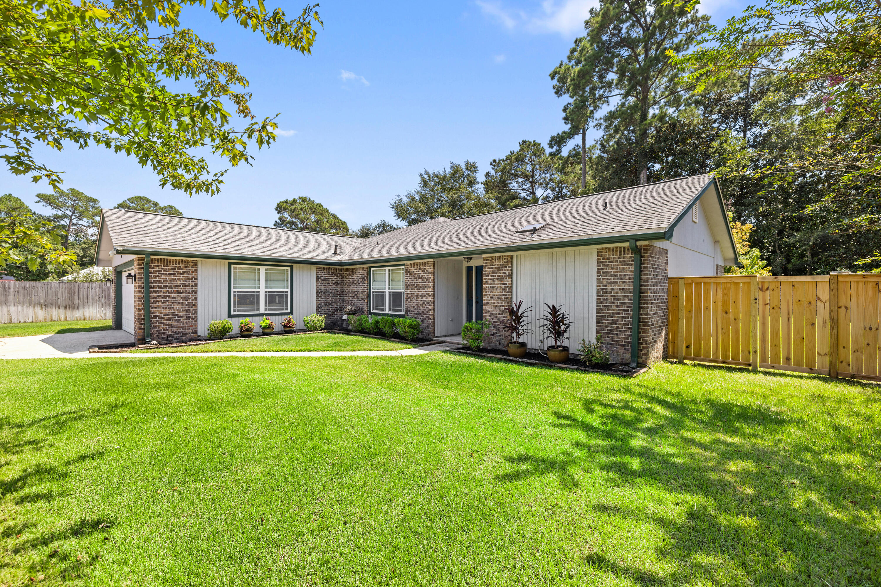 PINEWOOD ESTATES 2 - Residential