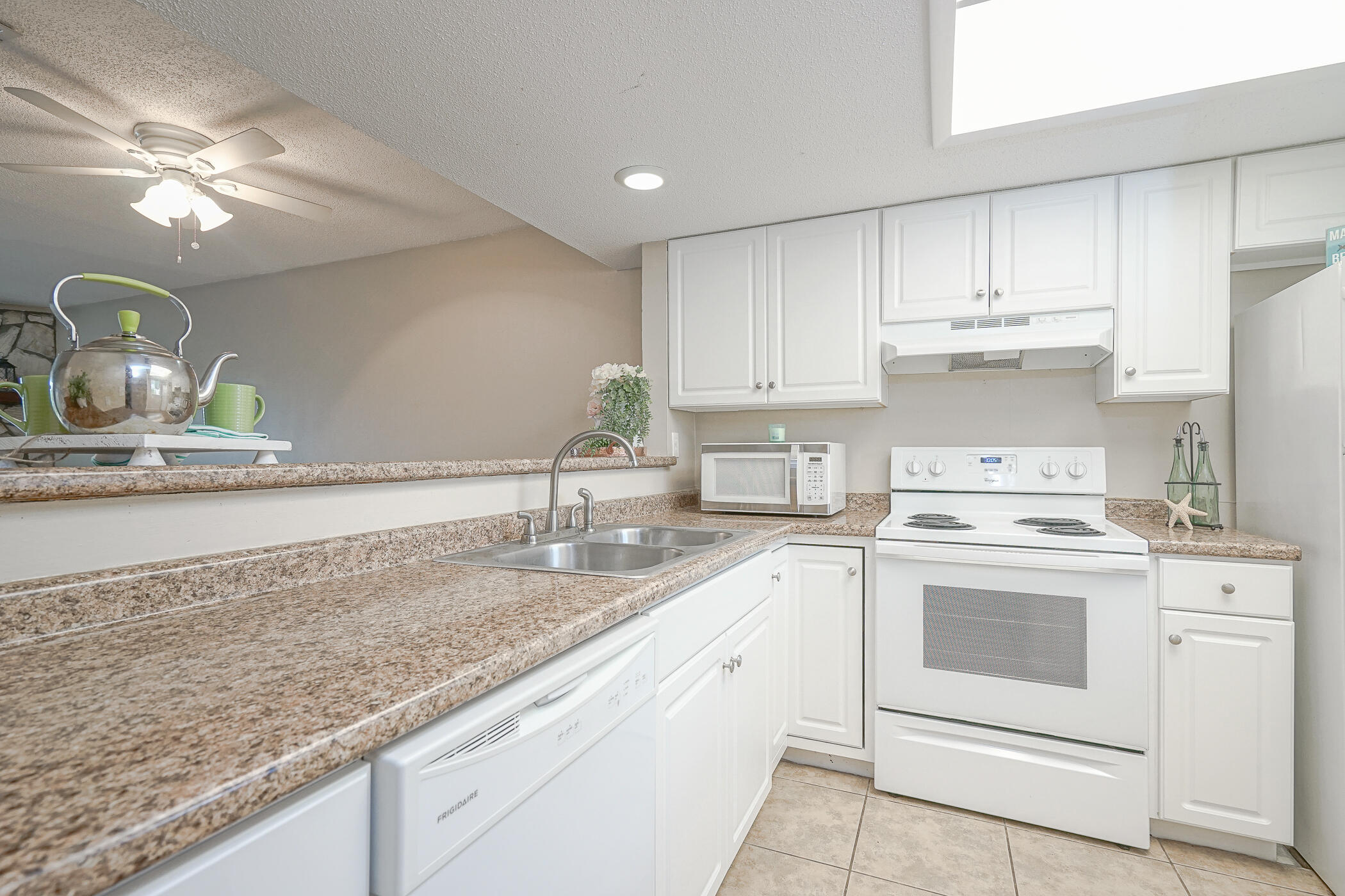 DESTIN RACQUET CLUB T/H - Residential