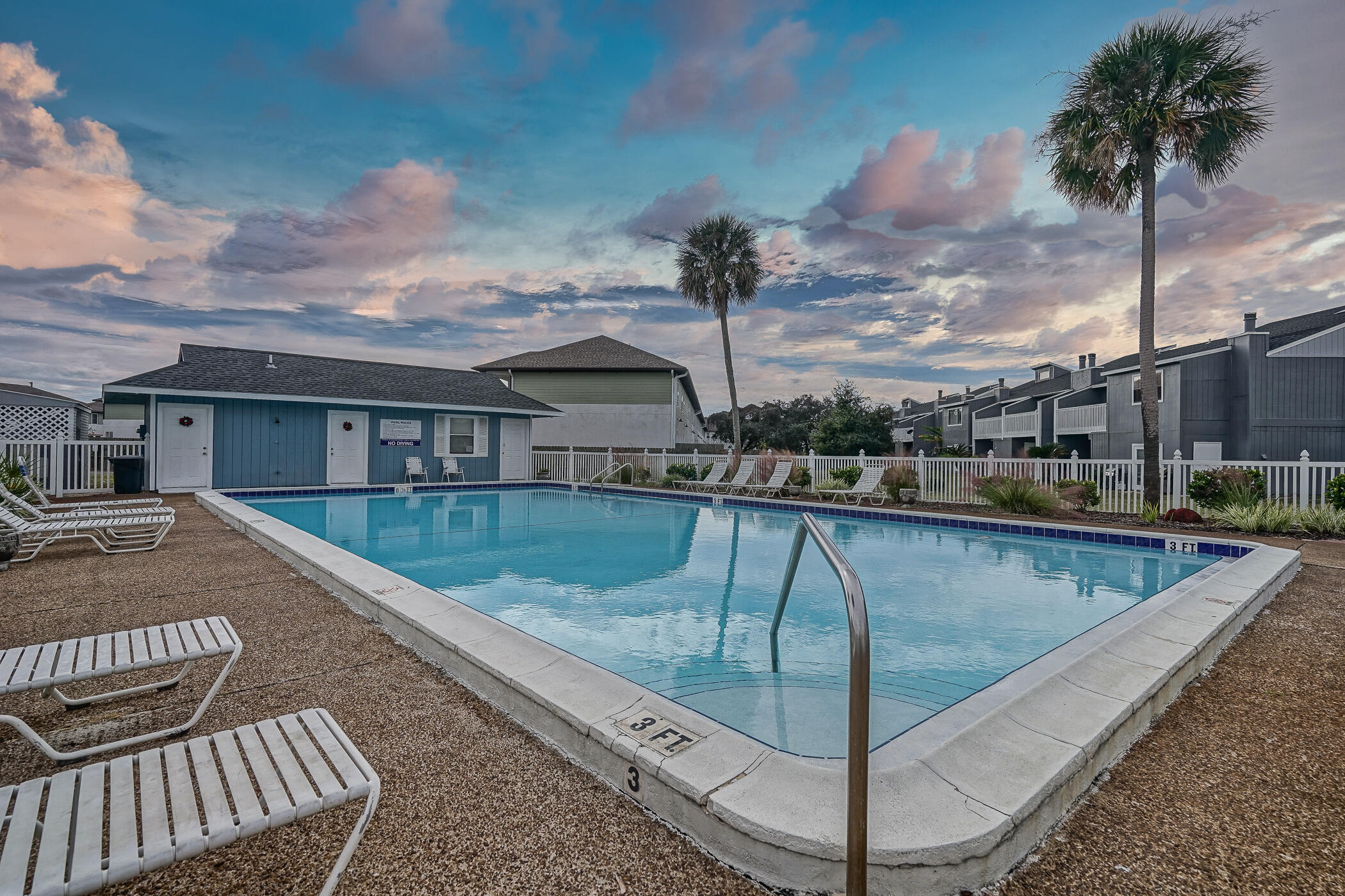 DESTIN RACQUET CLUB T/H - Residential