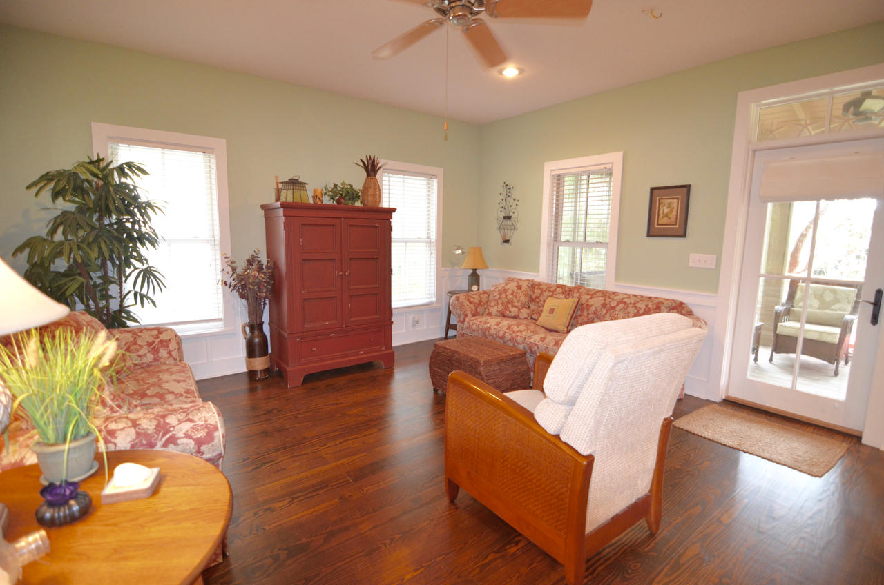 MAGNOLIA COTTAGES - Residential