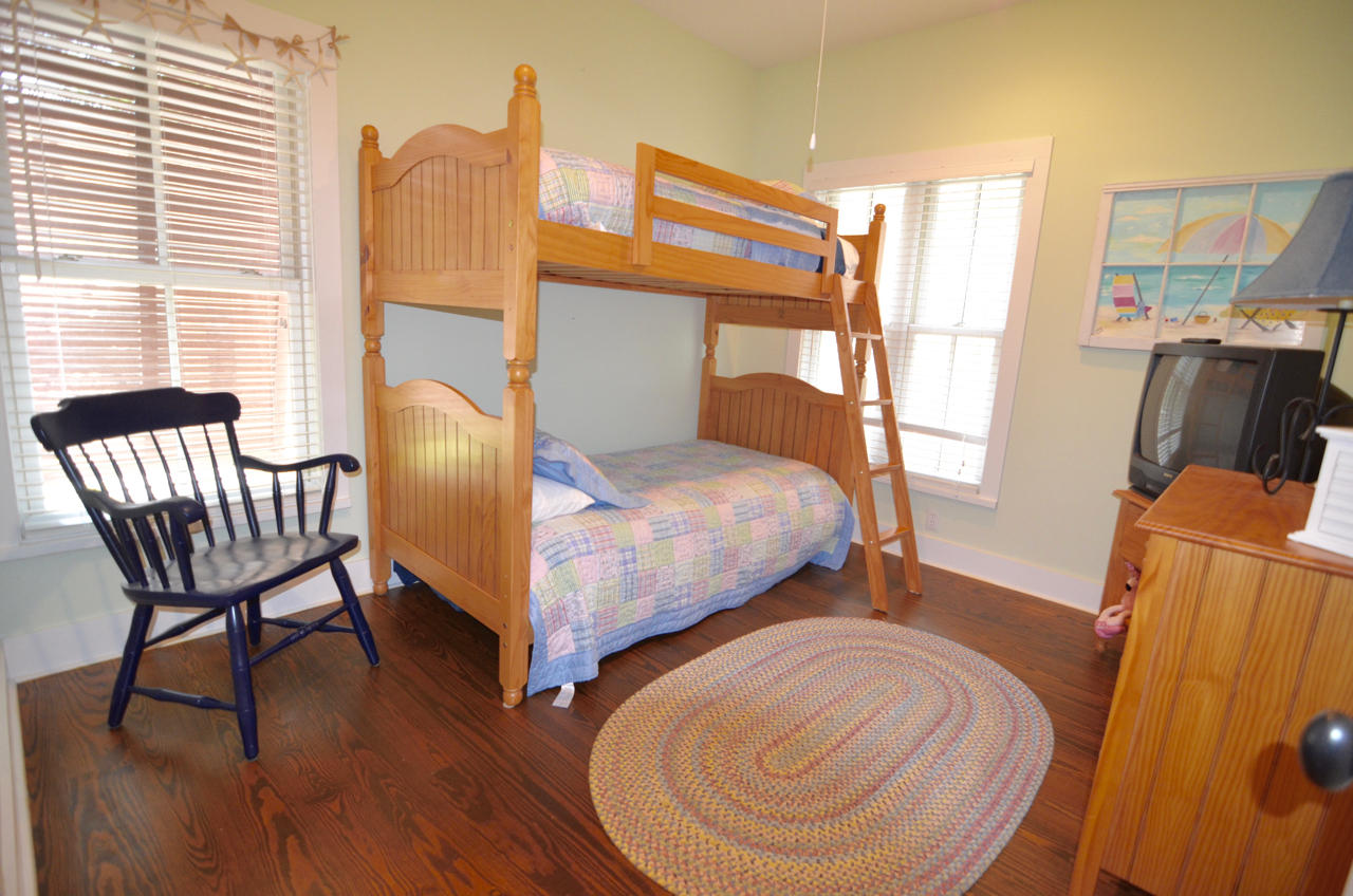 MAGNOLIA COTTAGES - Residential