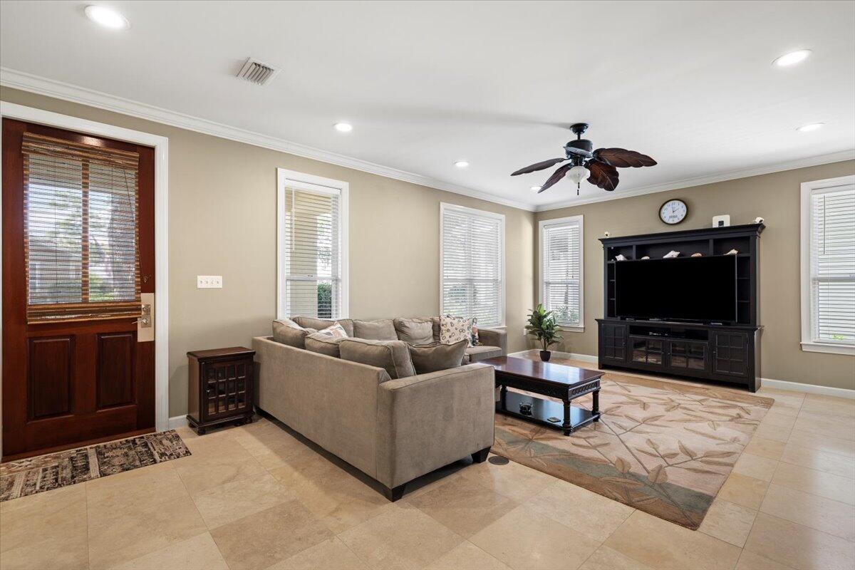 CRYSTAL LAKE II AT SANDESTIN - Residential
