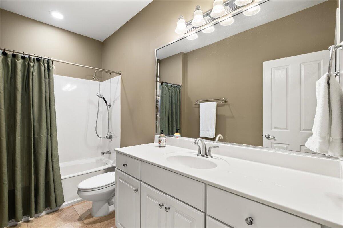 CRYSTAL LAKE II AT SANDESTIN - Residential