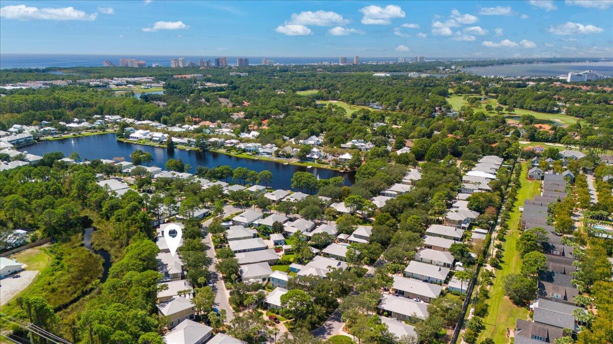 CRYSTAL LAKE II AT SANDESTIN - Residential