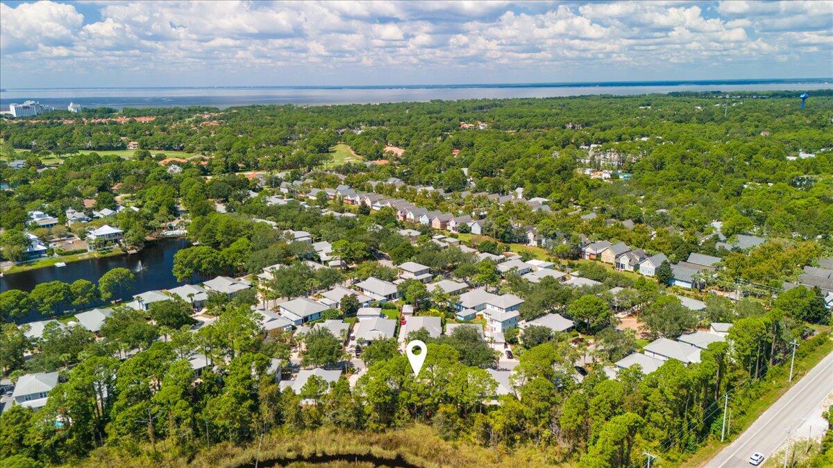 CRYSTAL LAKE II AT SANDESTIN - Residential