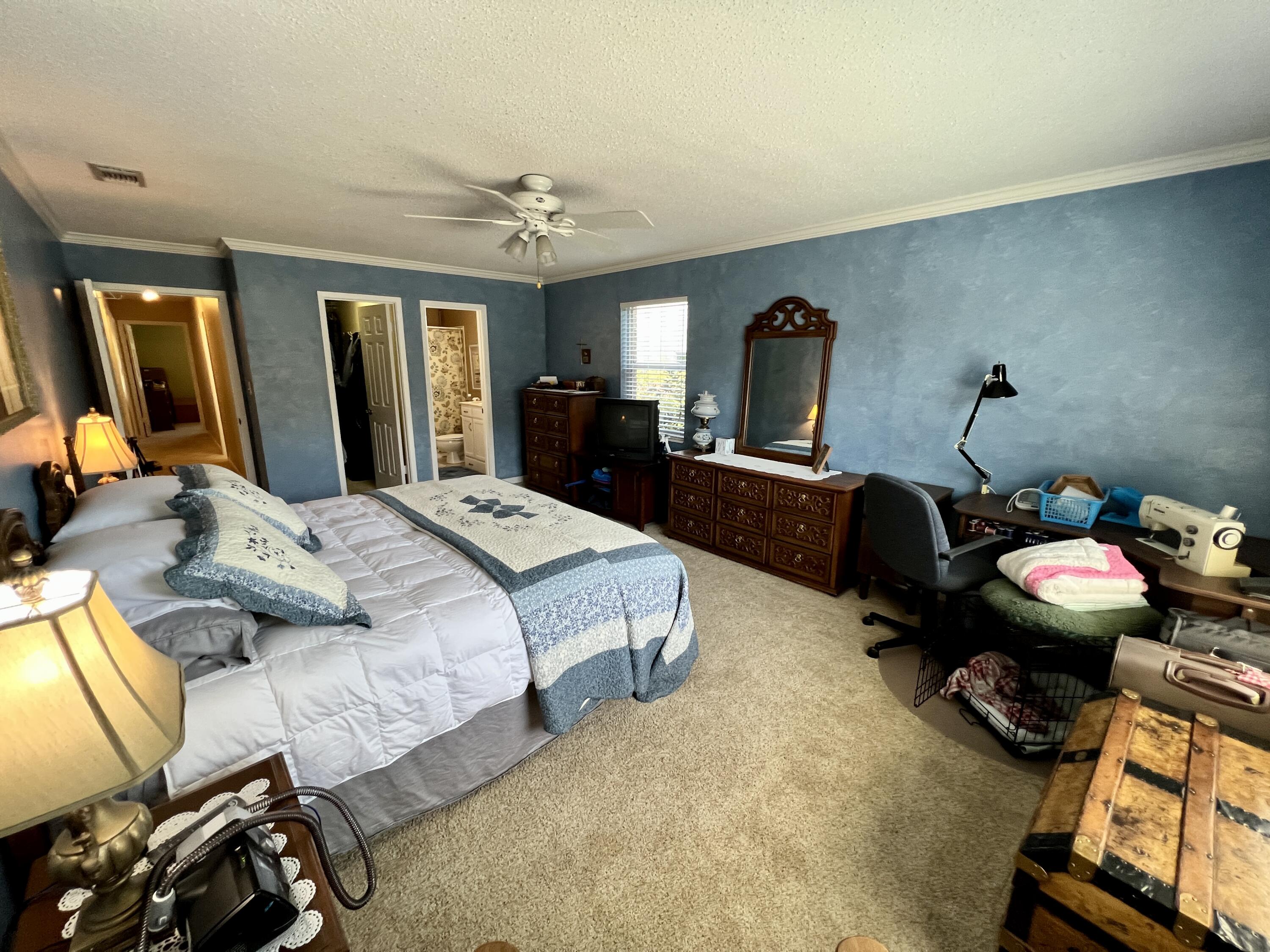 LAKE LORRAINE ESTATES - Residential