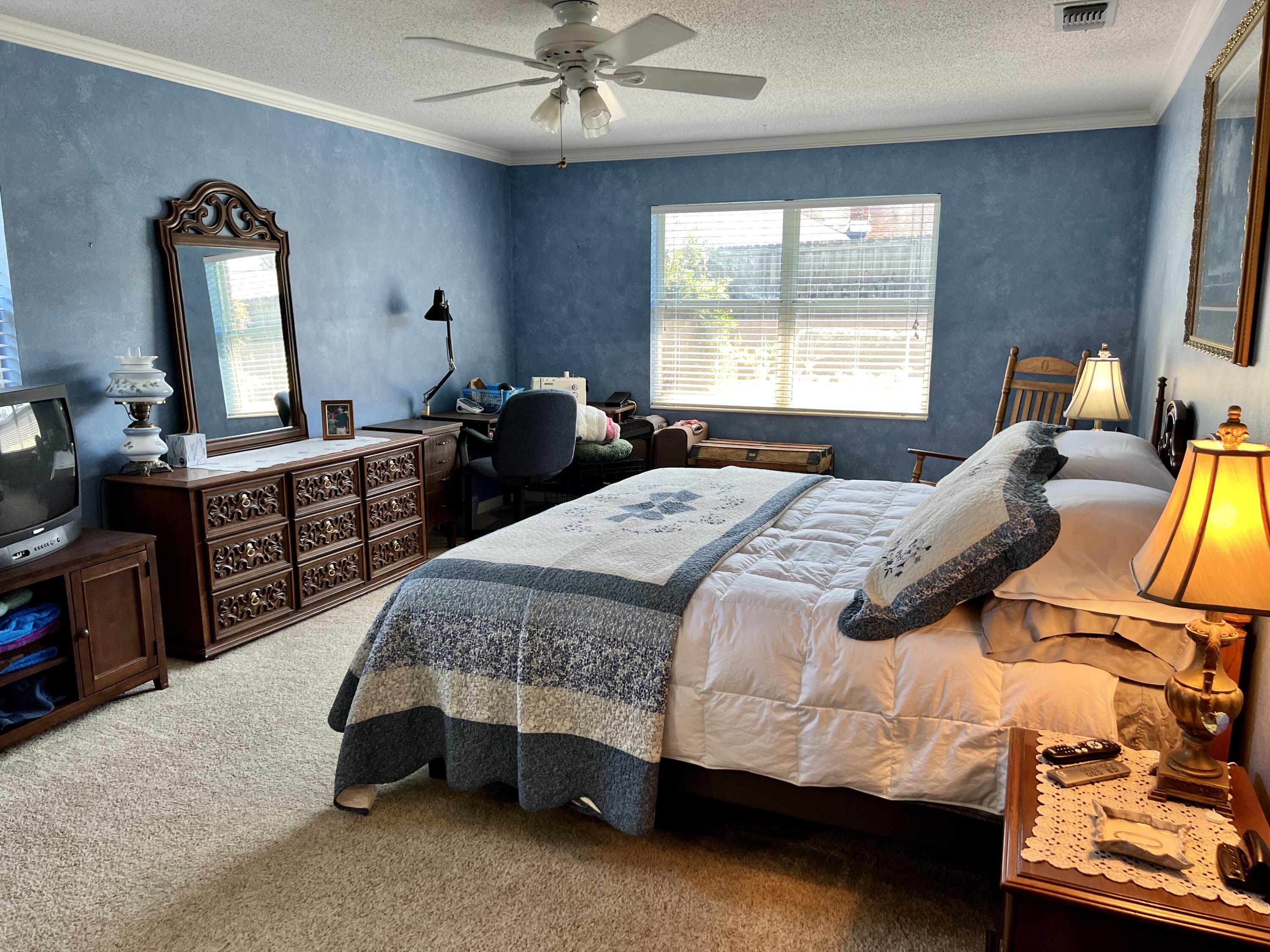 LAKE LORRAINE ESTATES - Residential