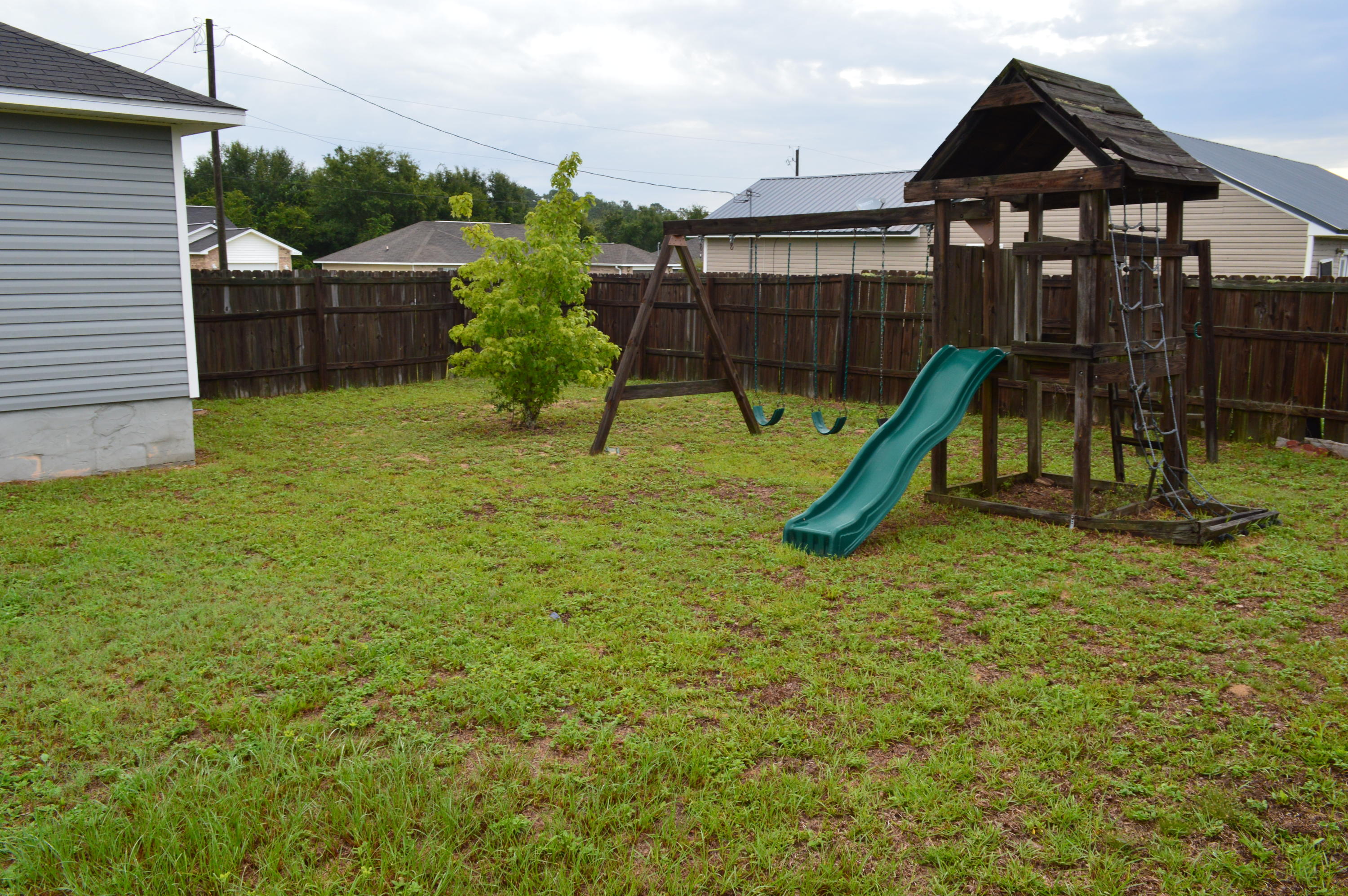 FAIRCHILD ESTATES - Residential