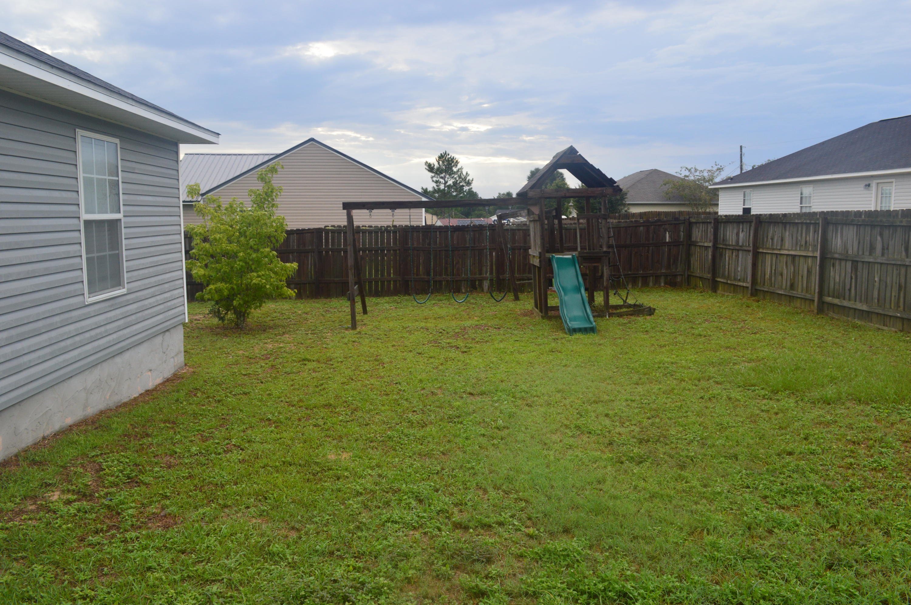 FAIRCHILD ESTATES - Residential