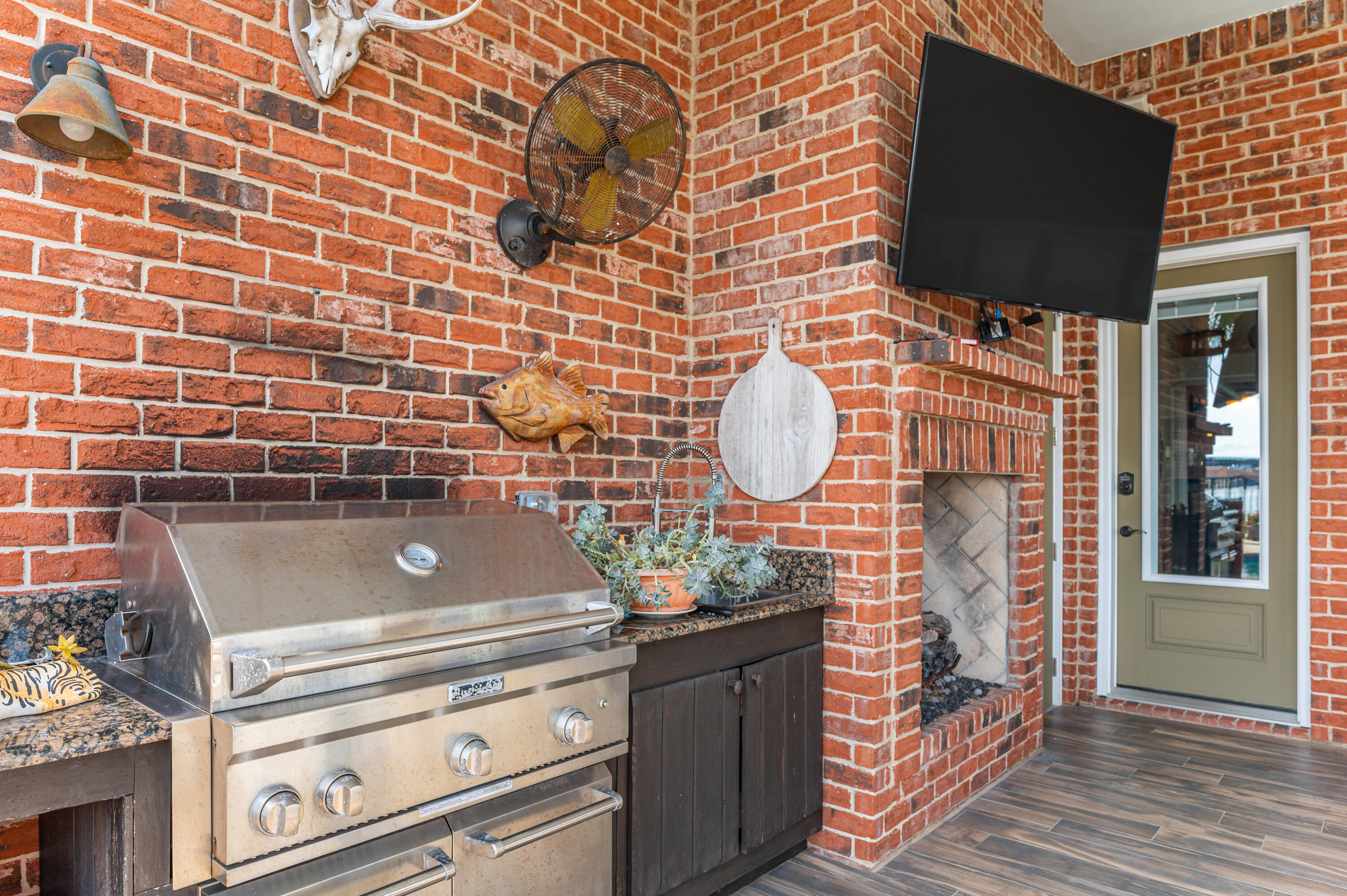Bay Towne - Residential