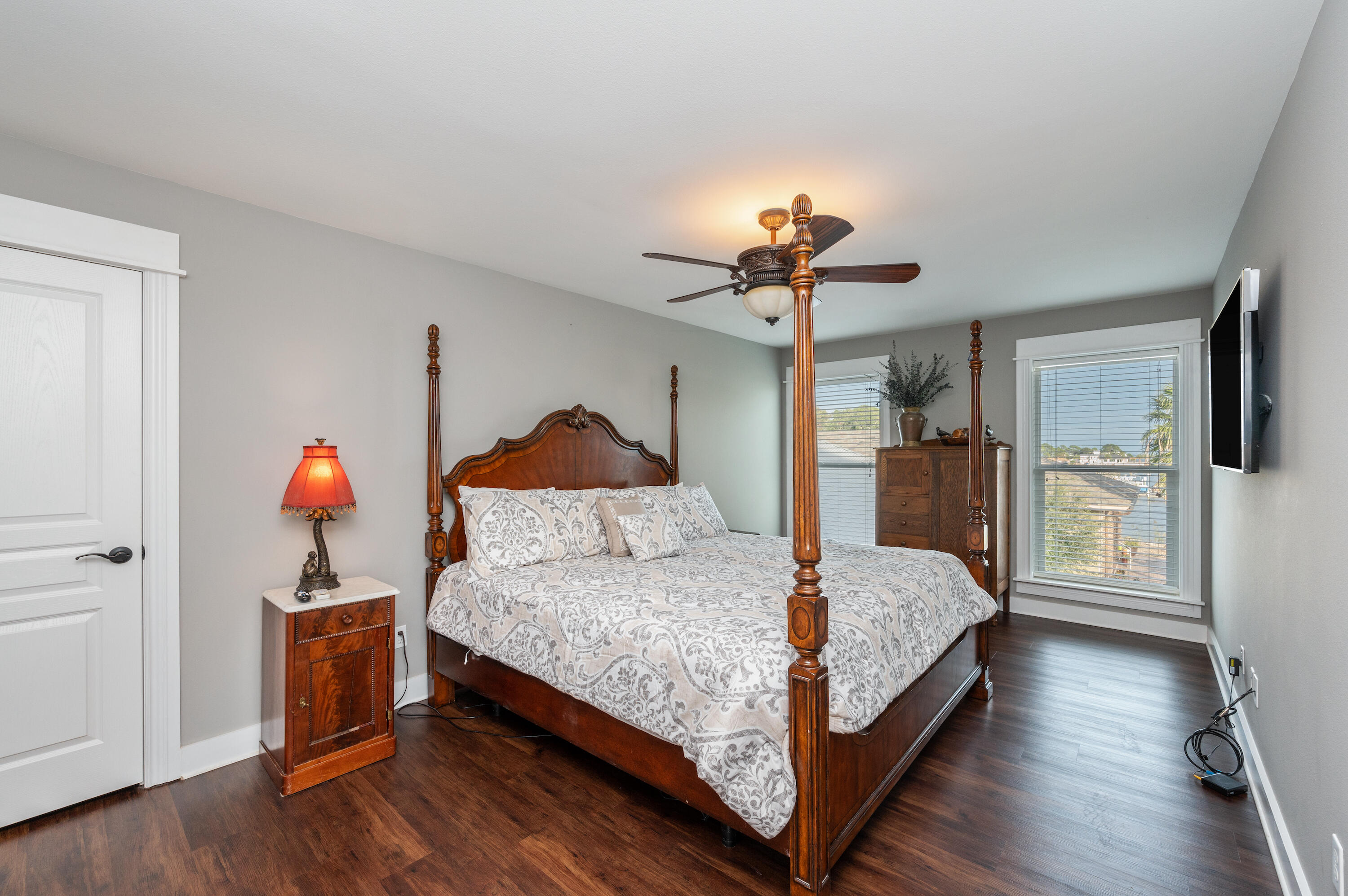 Bay Towne - Residential