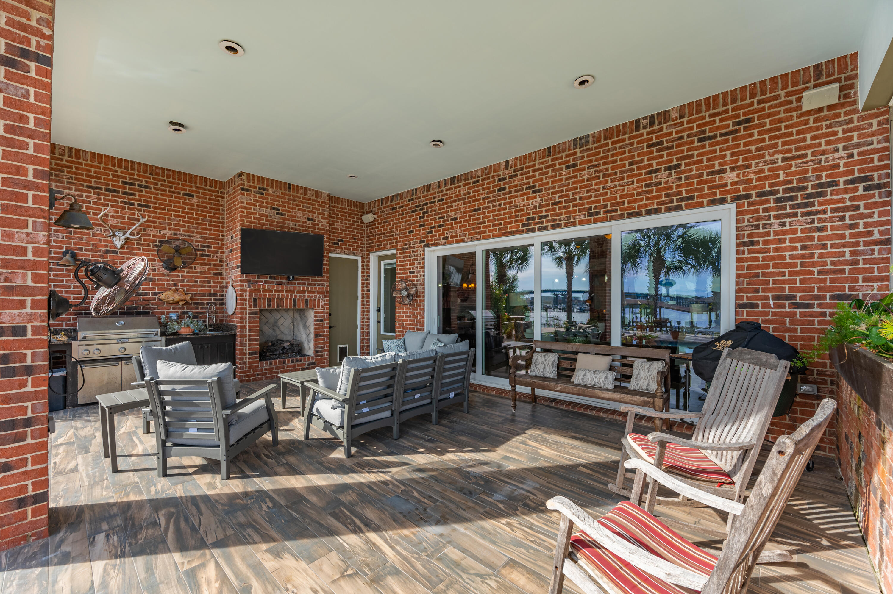 Bay Towne - Residential