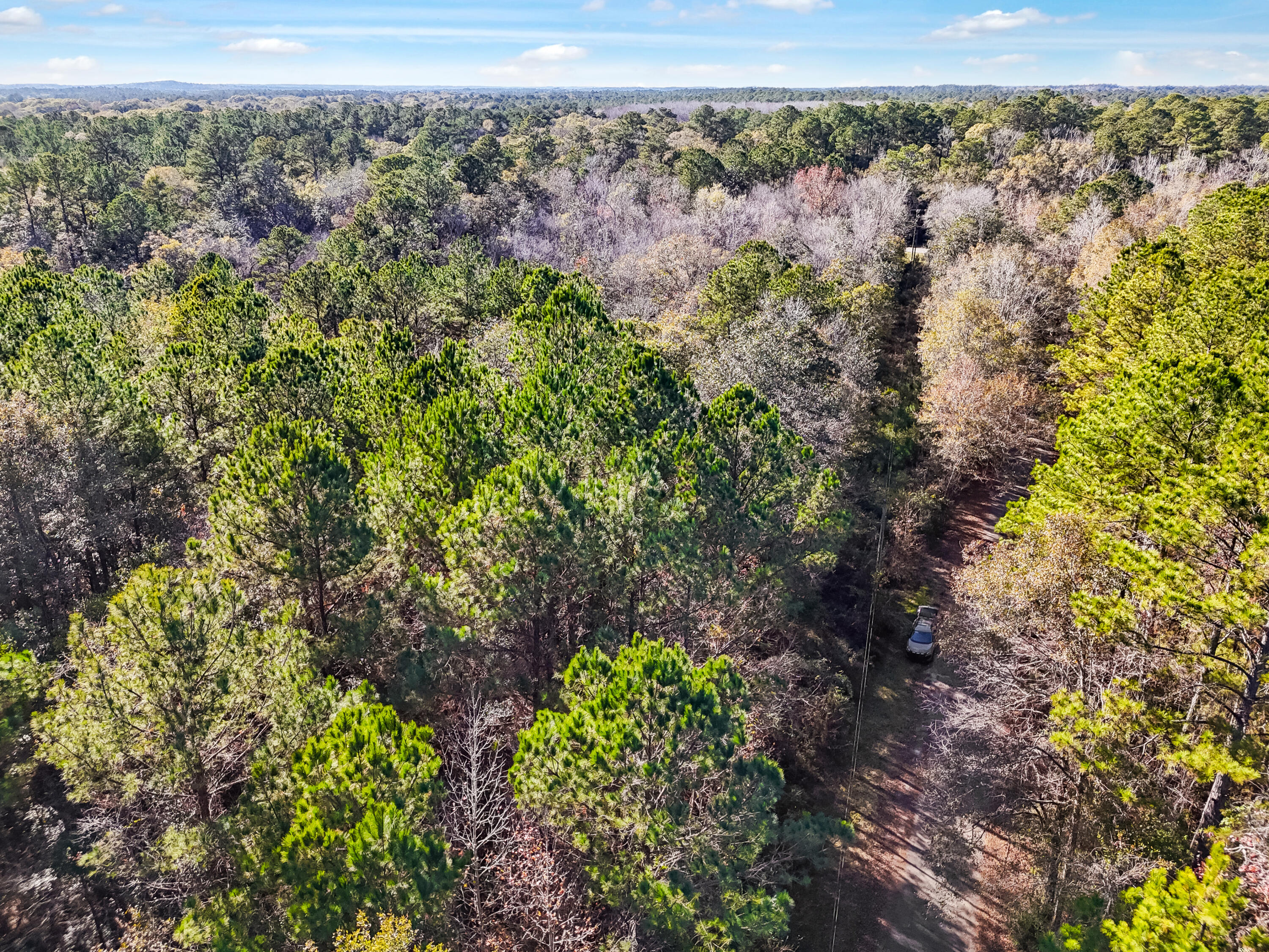 NO RECORDED SUBDIVISION - Land