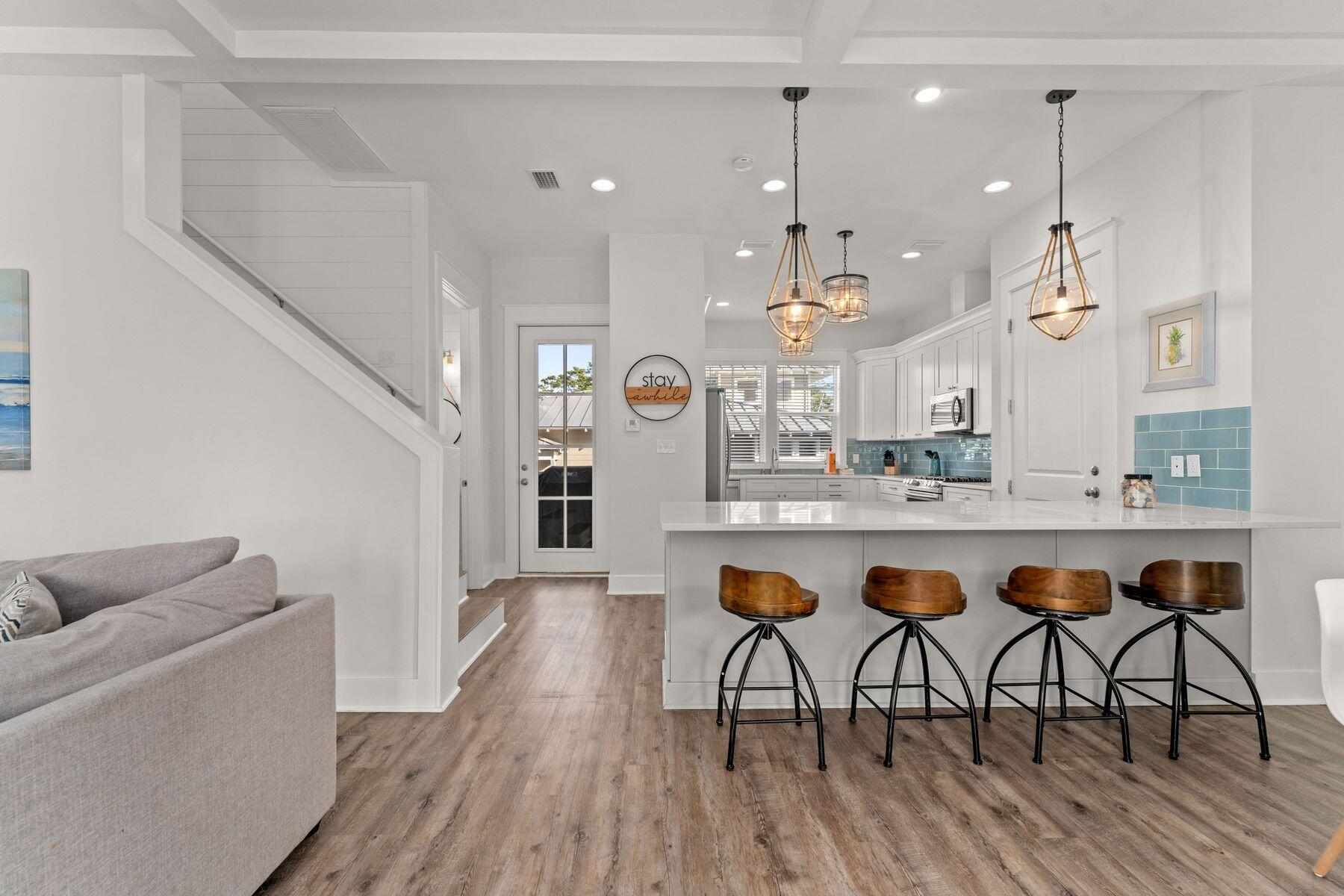 LAKESIDE AT BLUE MOUNTAIN BEACH - Residential