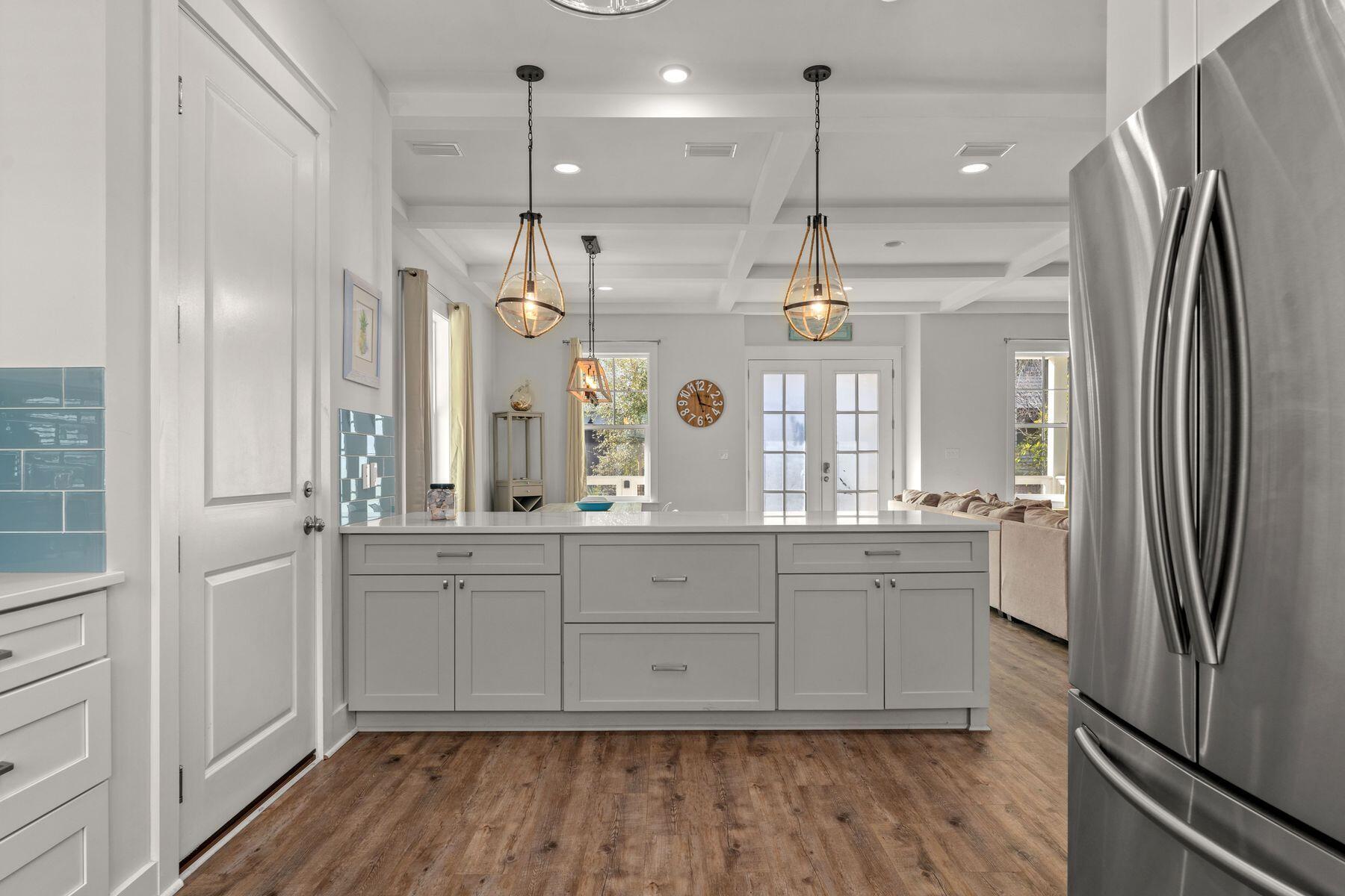 LAKESIDE AT BLUE MOUNTAIN BEACH - Residential