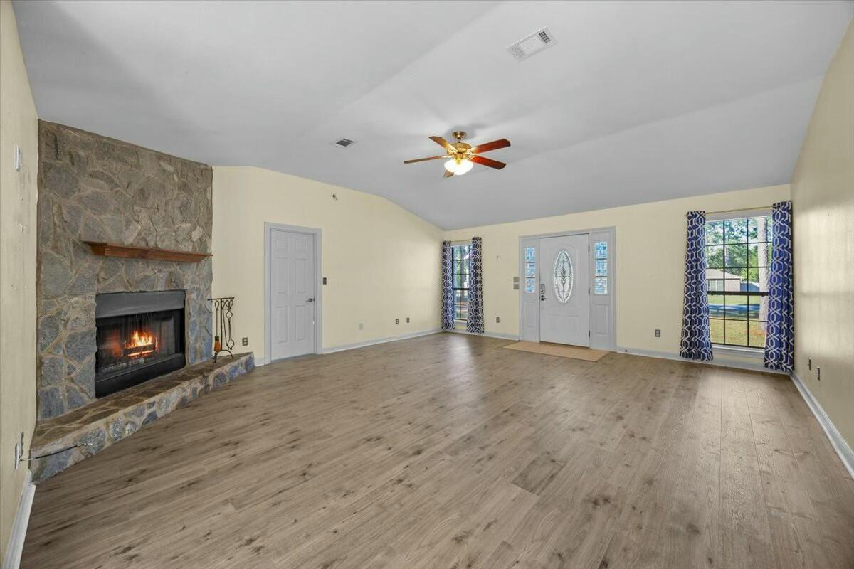 NAVARRE S/D 2ND ADDN - Residential