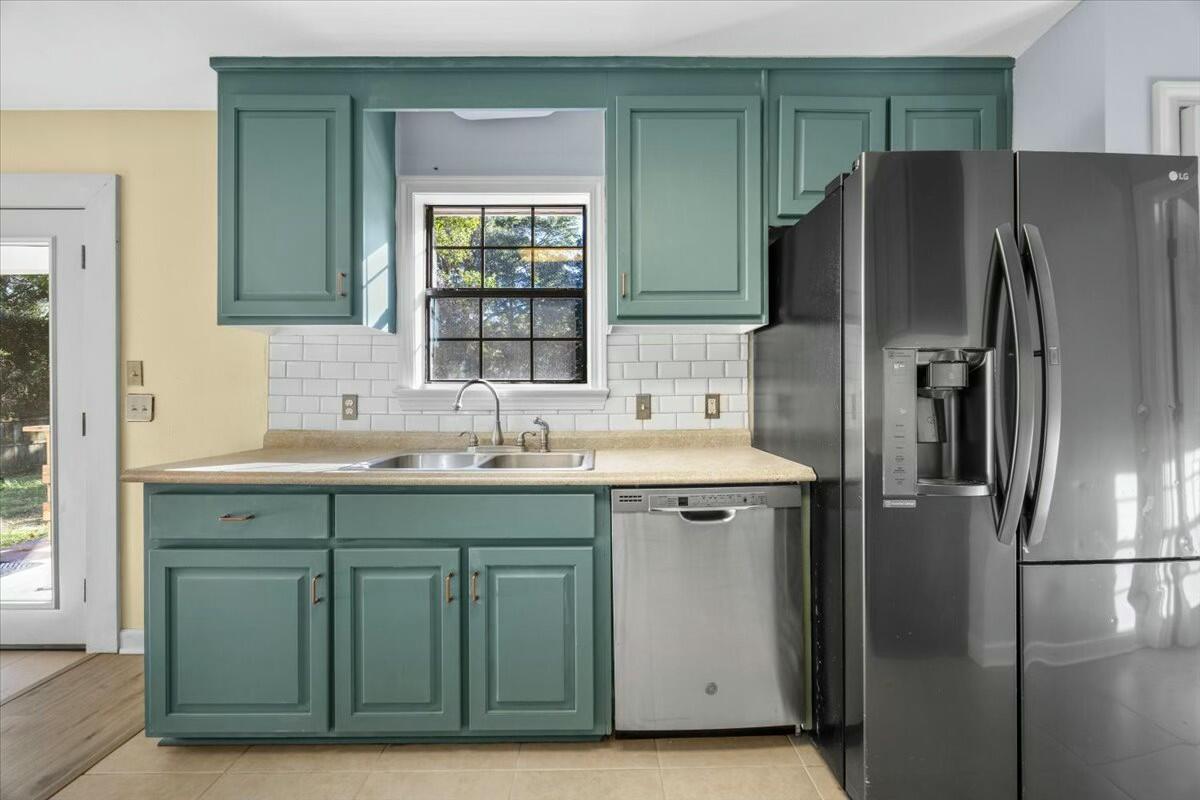 NAVARRE S/D 2ND ADDN - Residential