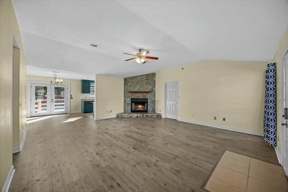 NAVARRE S/D 2ND ADDN - Residential