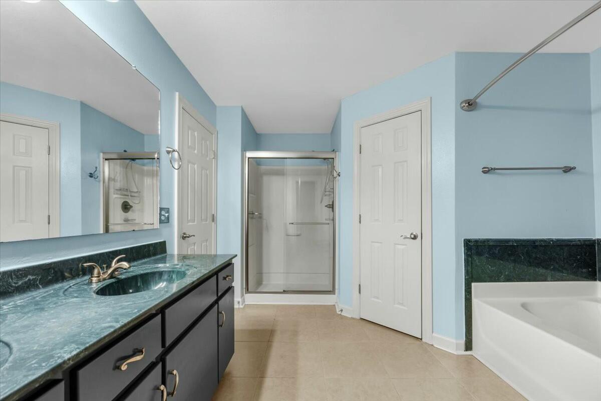 NAVARRE S/D 2ND ADDN - Residential