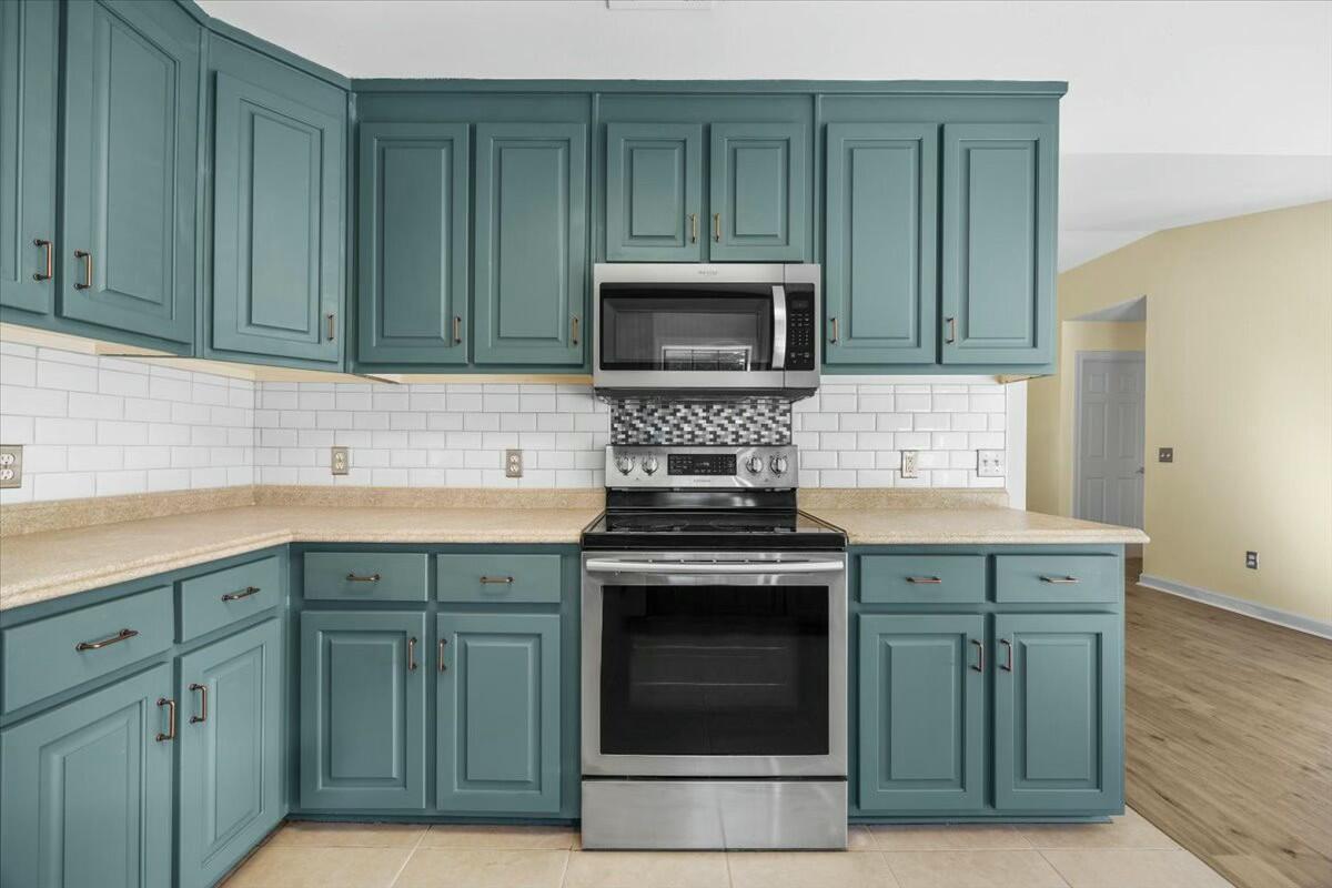 NAVARRE S/D 2ND ADDN - Residential