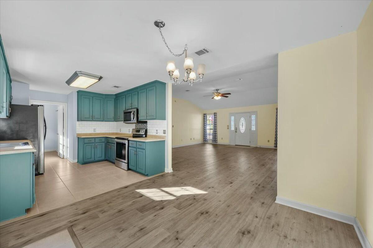 NAVARRE S/D 2ND ADDN - Residential