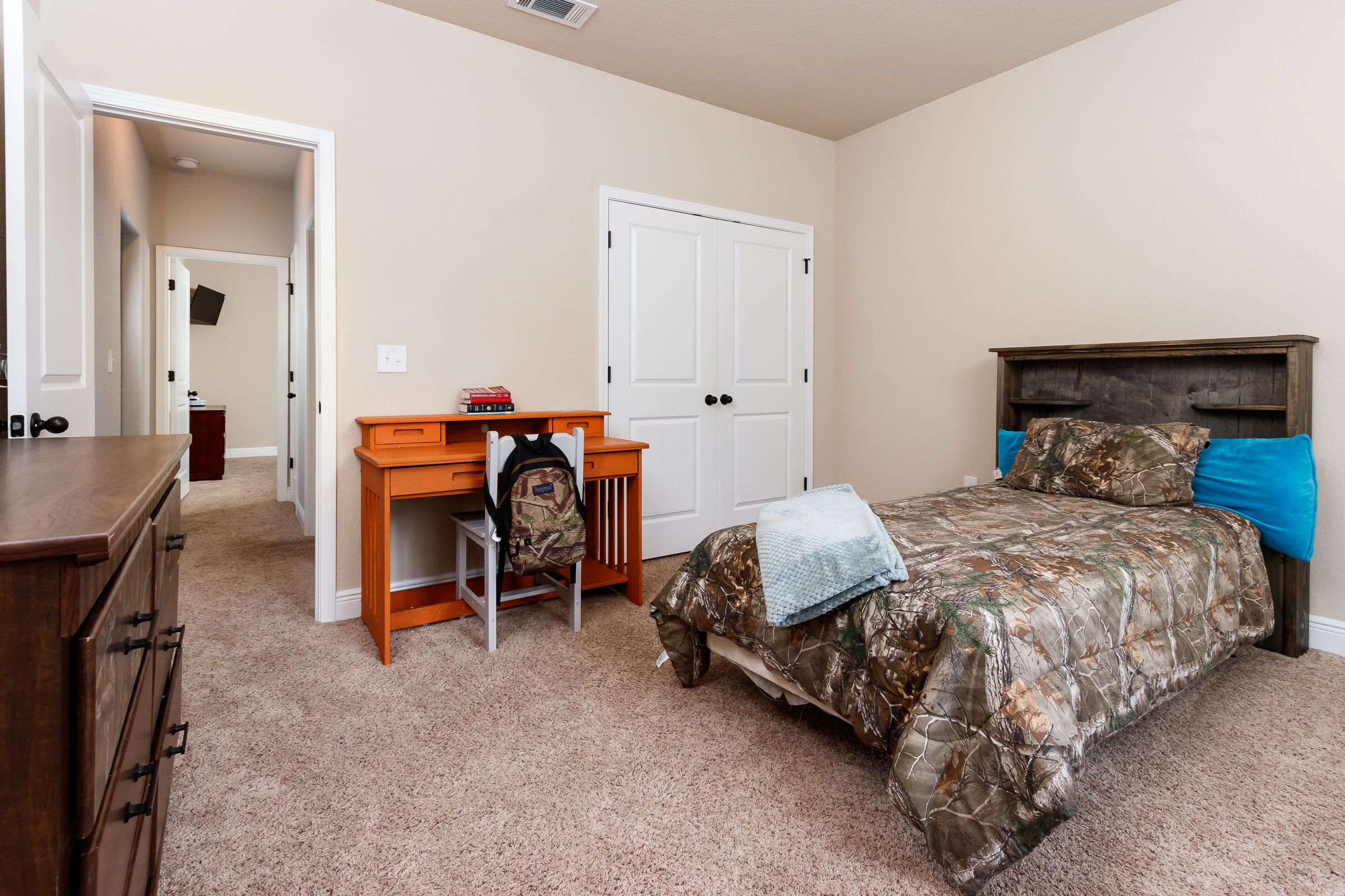 HOMEWOOD EST - Residential