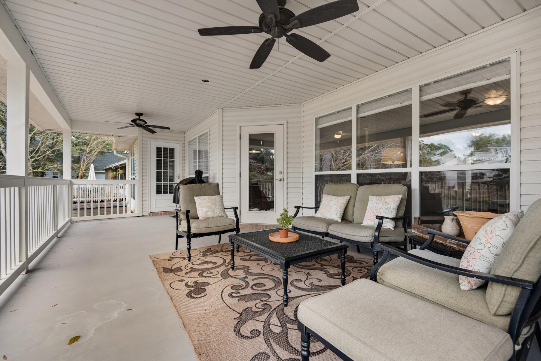 HIDDEN LAKES - Residential