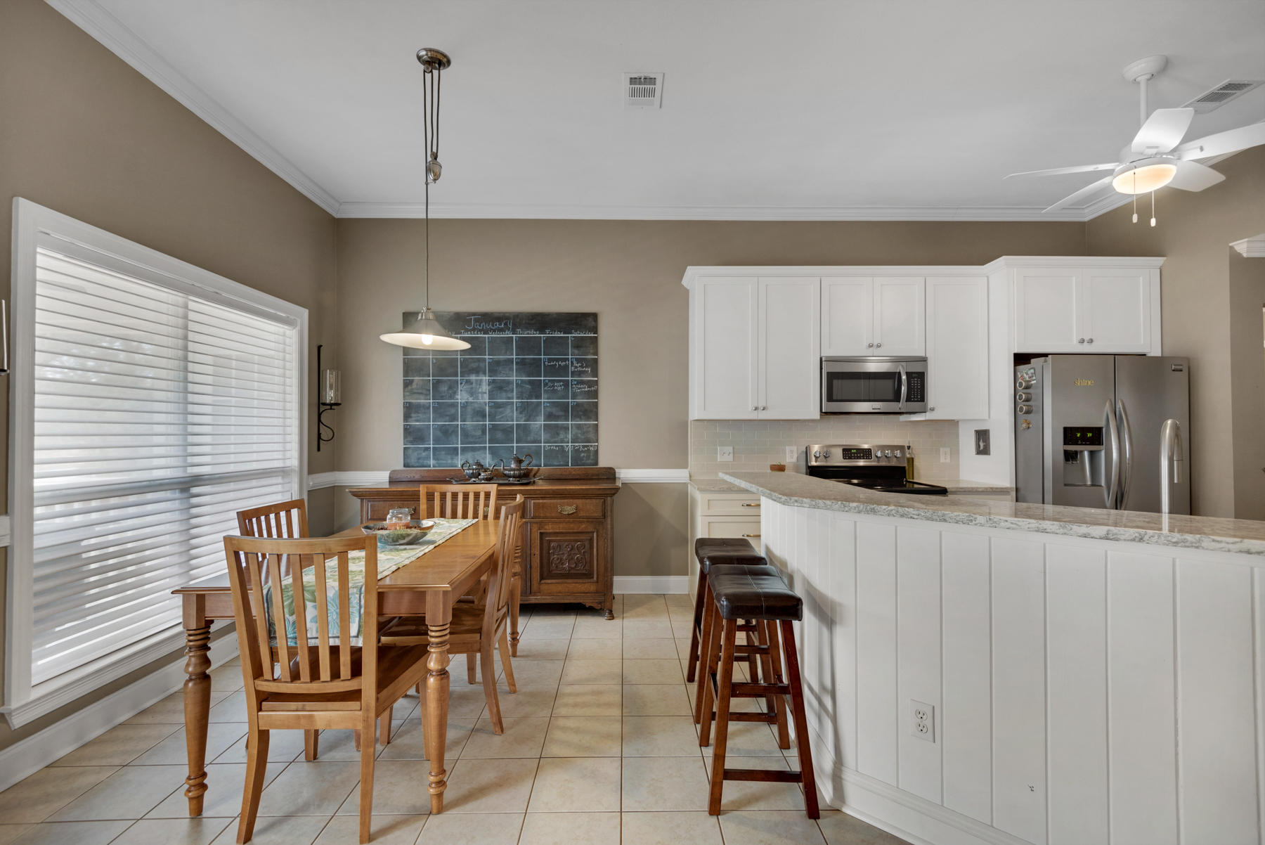 HIDDEN LAKES - Residential