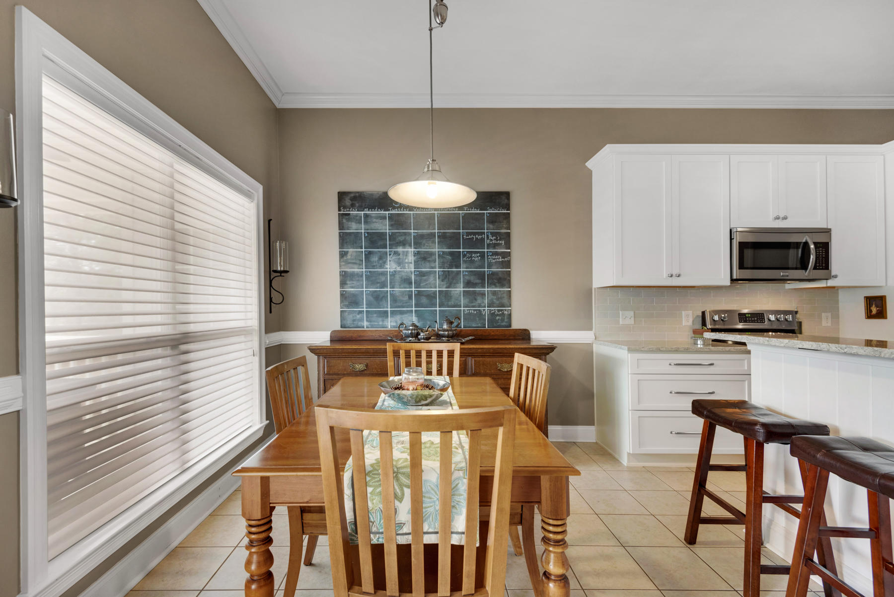 HIDDEN LAKES - Residential