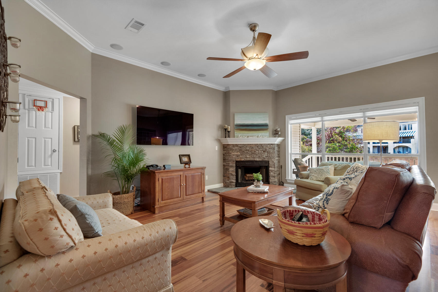 HIDDEN LAKES - Residential