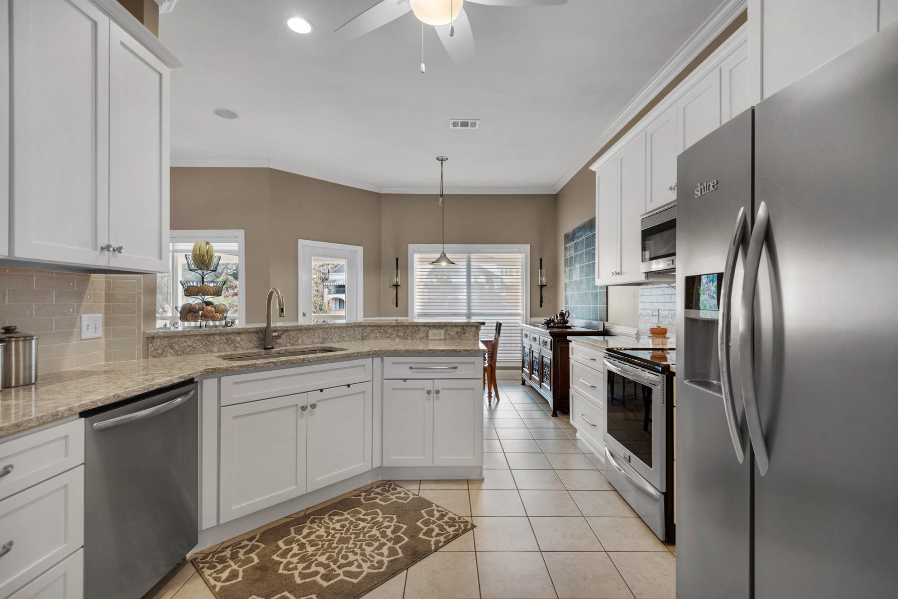 HIDDEN LAKES - Residential