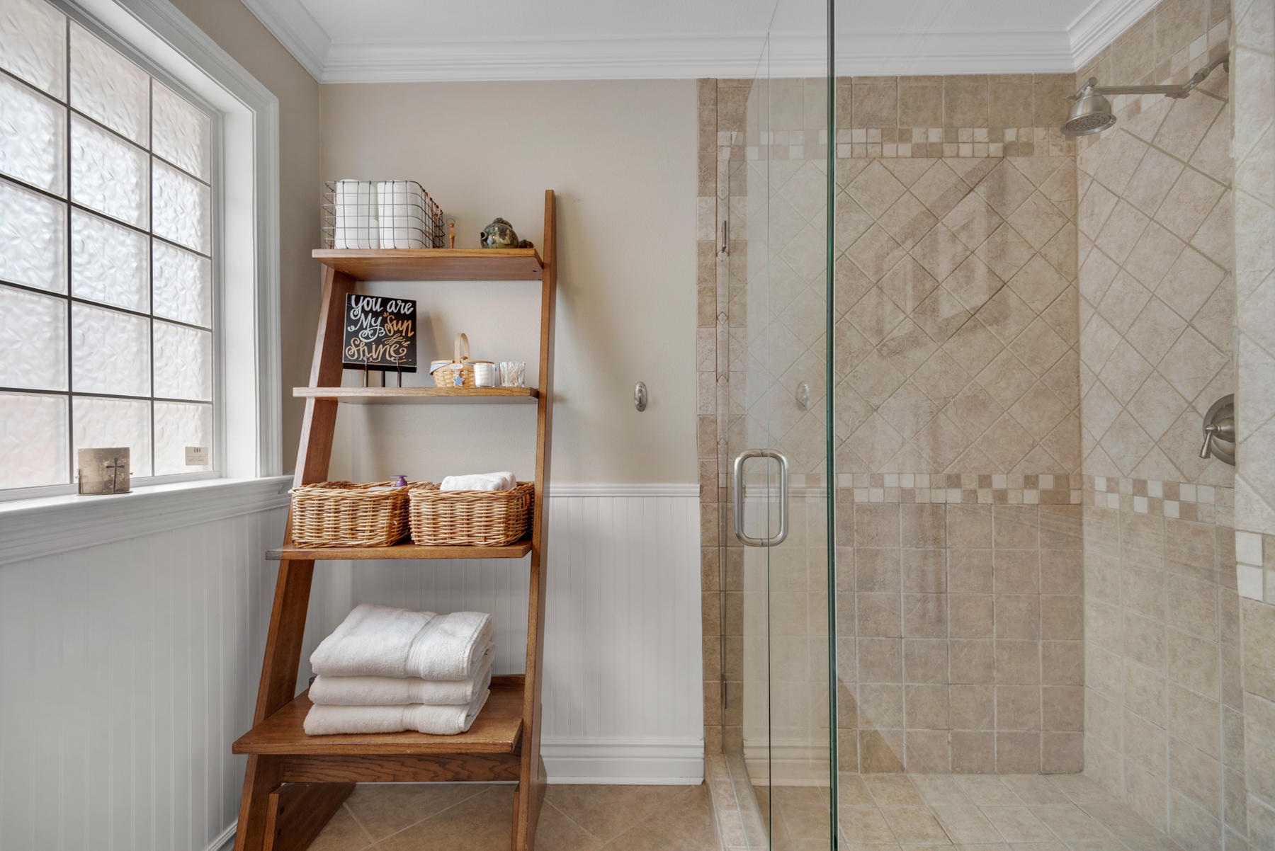 HIDDEN LAKES - Residential