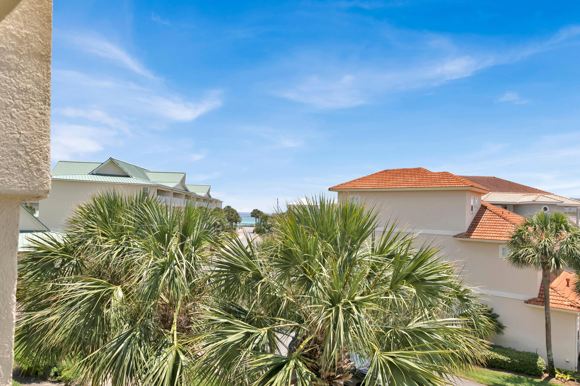 MARAVILLA CONDO 4 - Residential