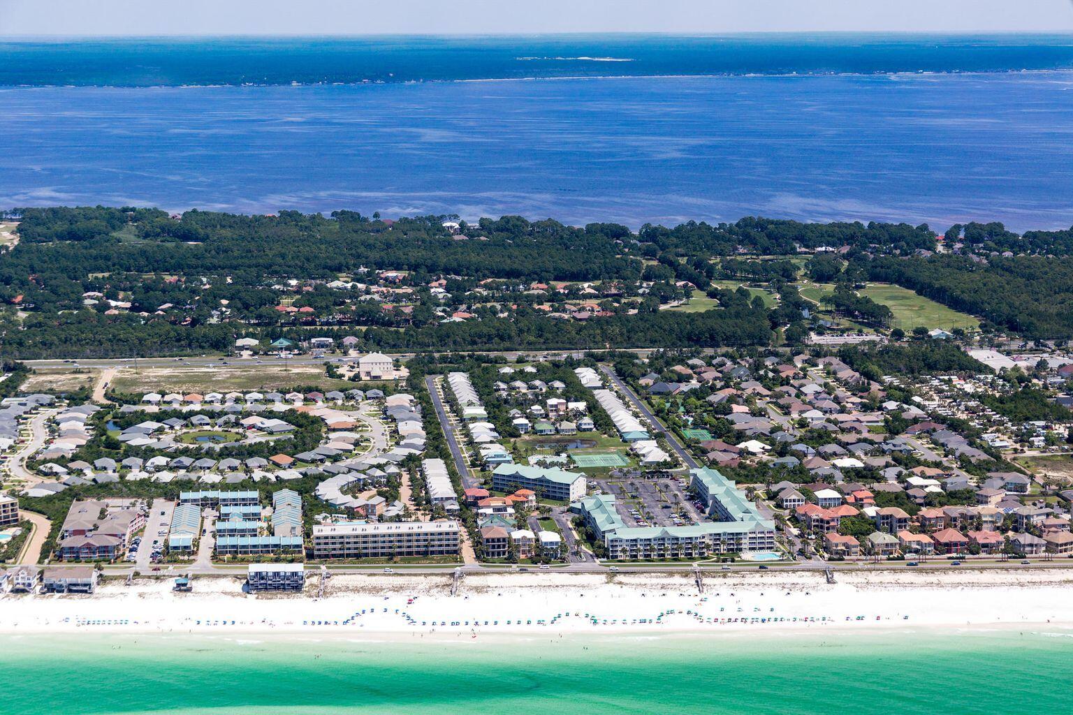 MARAVILLA CONDO 4 - Residential