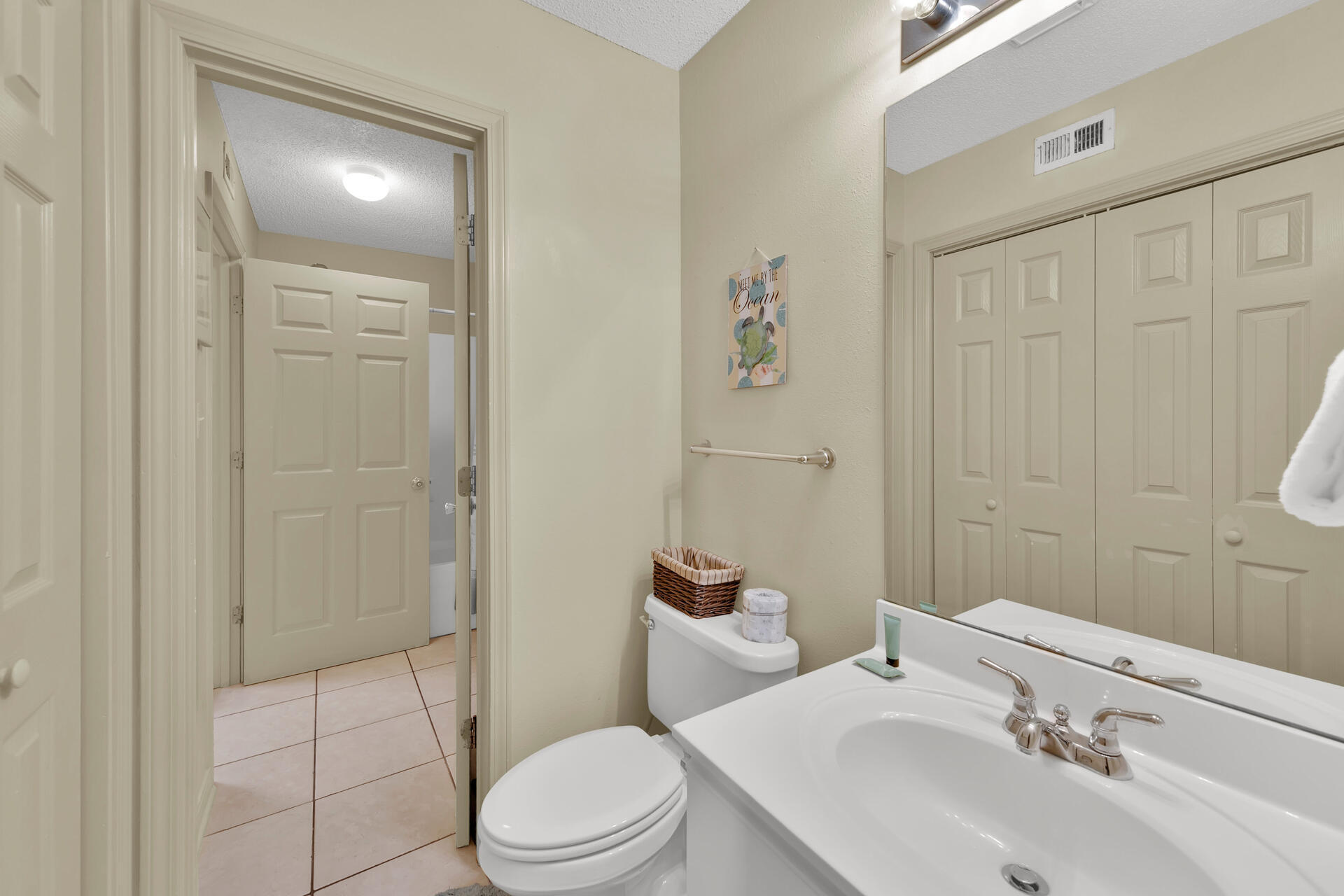 MARAVILLA CONDO 4 - Residential