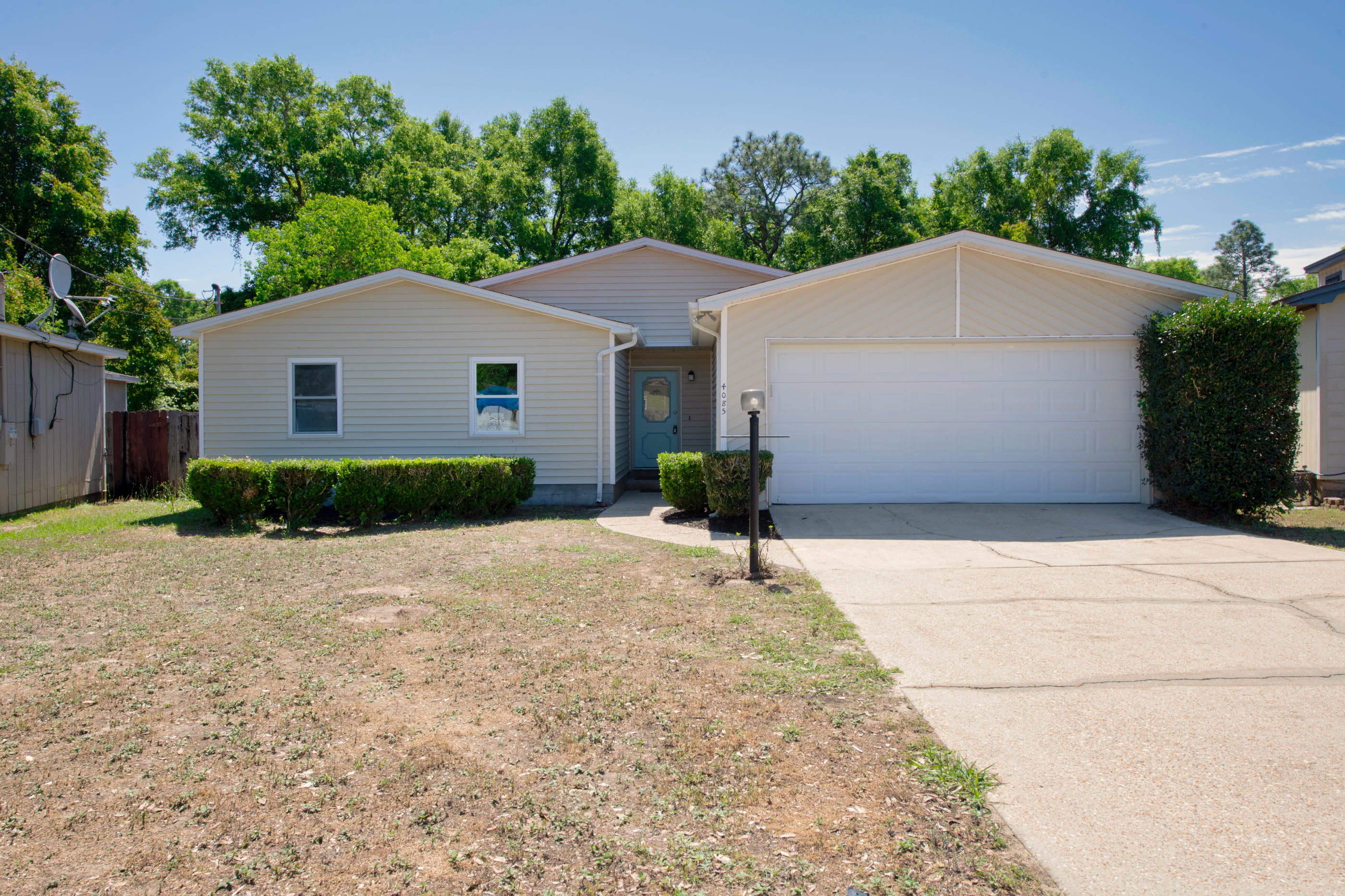 TIERRA VERDE - Residential