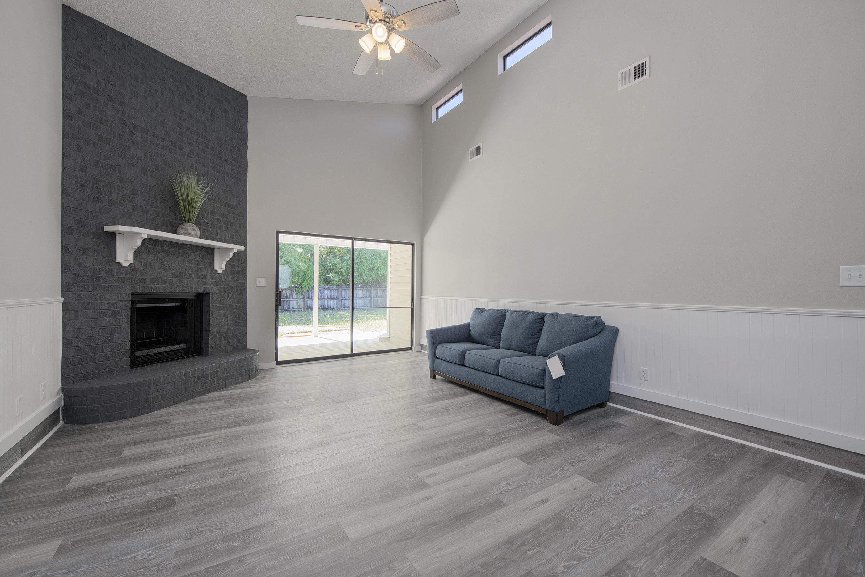 TIERRA VERDE - Residential