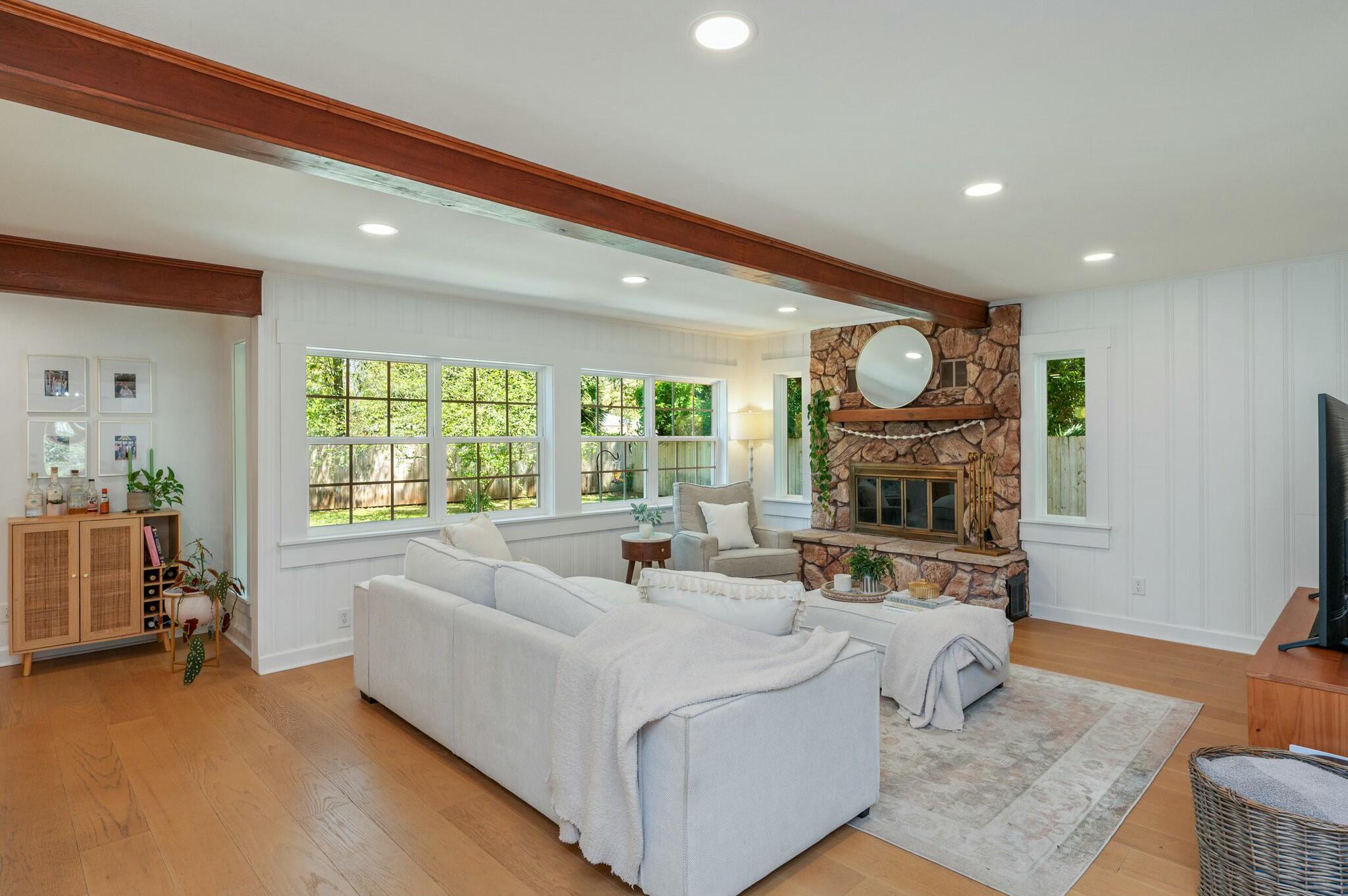 GARNIERS BEACH - Residential
