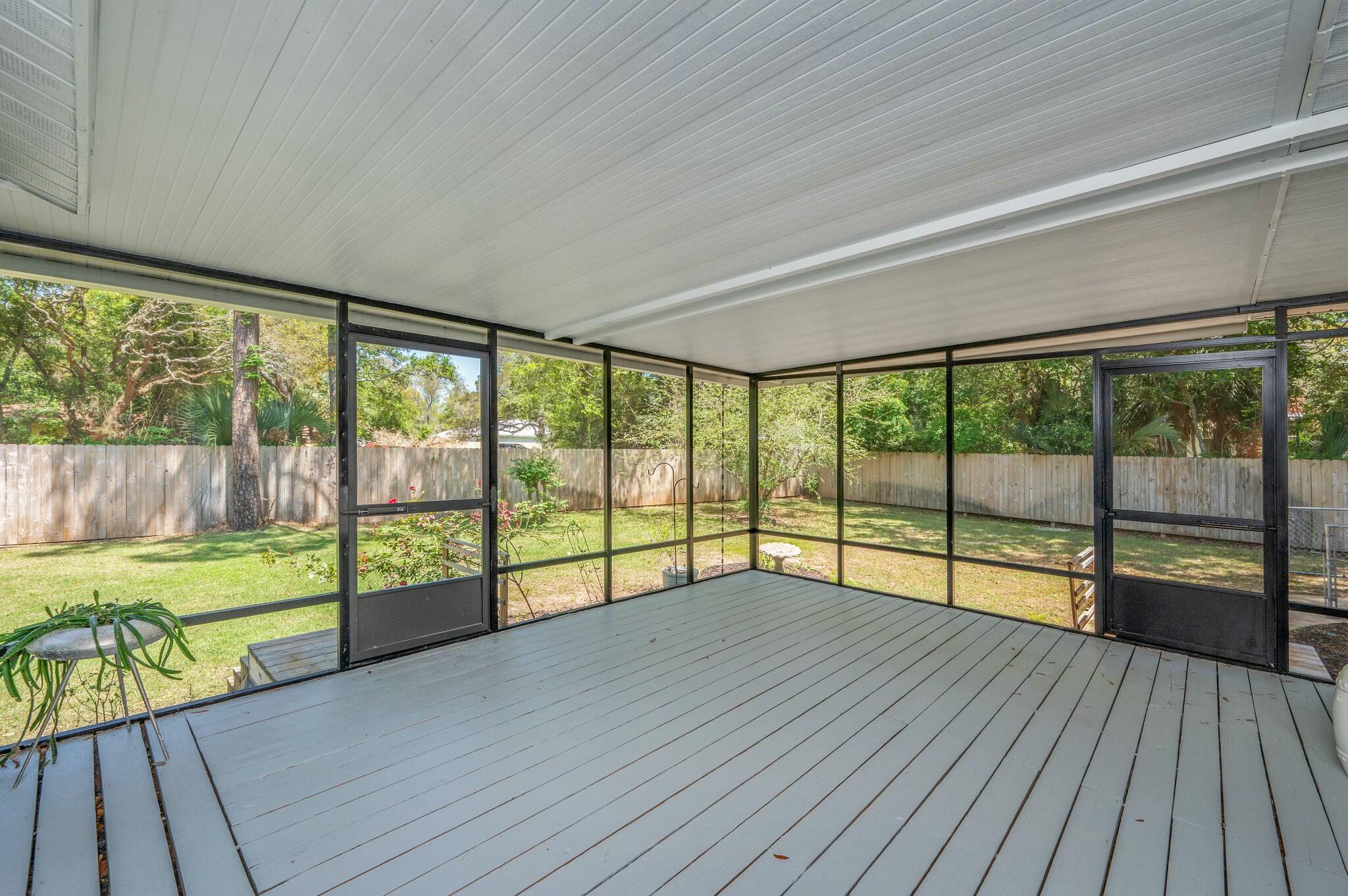 GARNIERS BEACH - Residential