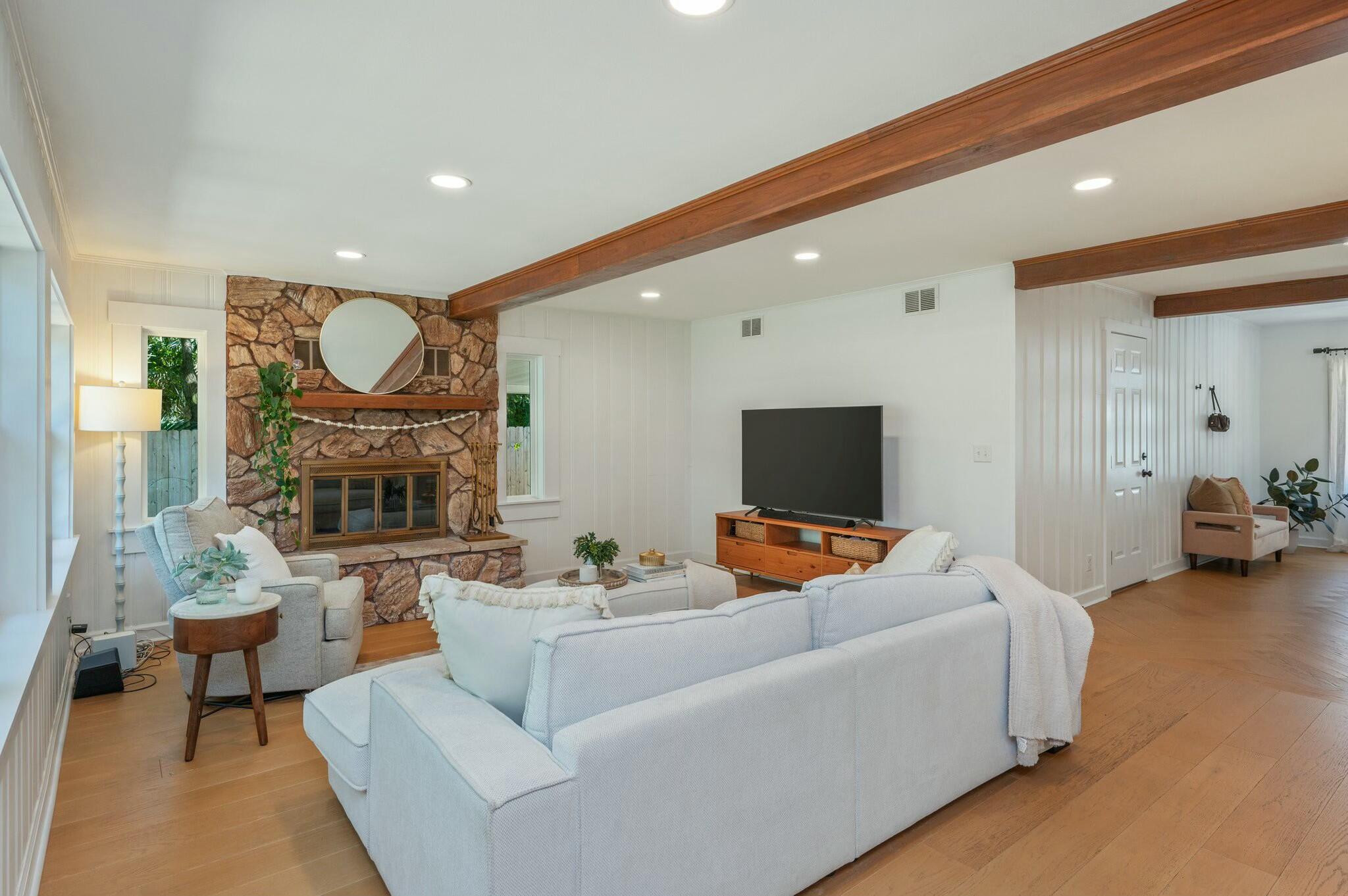 GARNIERS BEACH - Residential